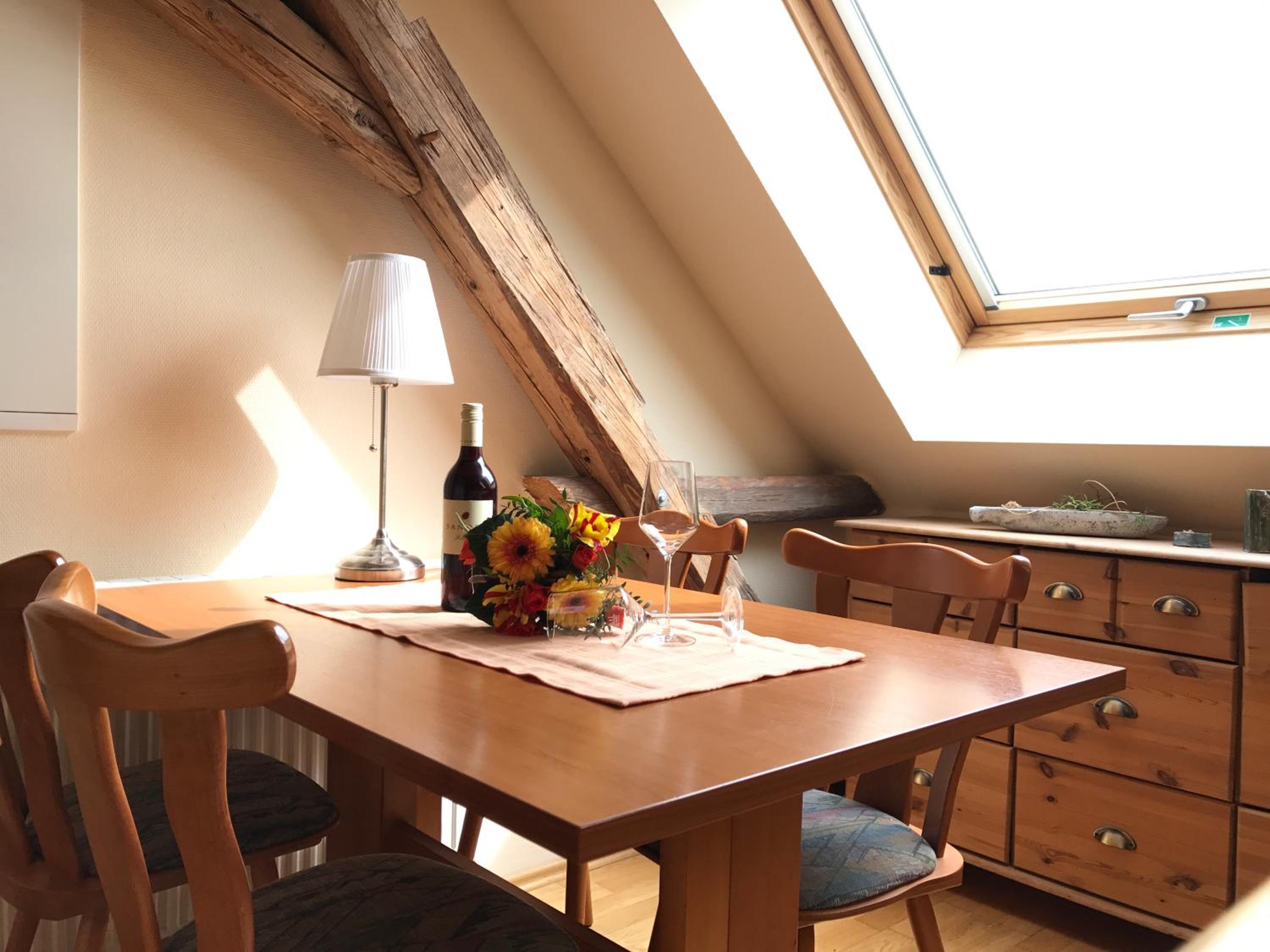 Budget Double Room - Photo 18