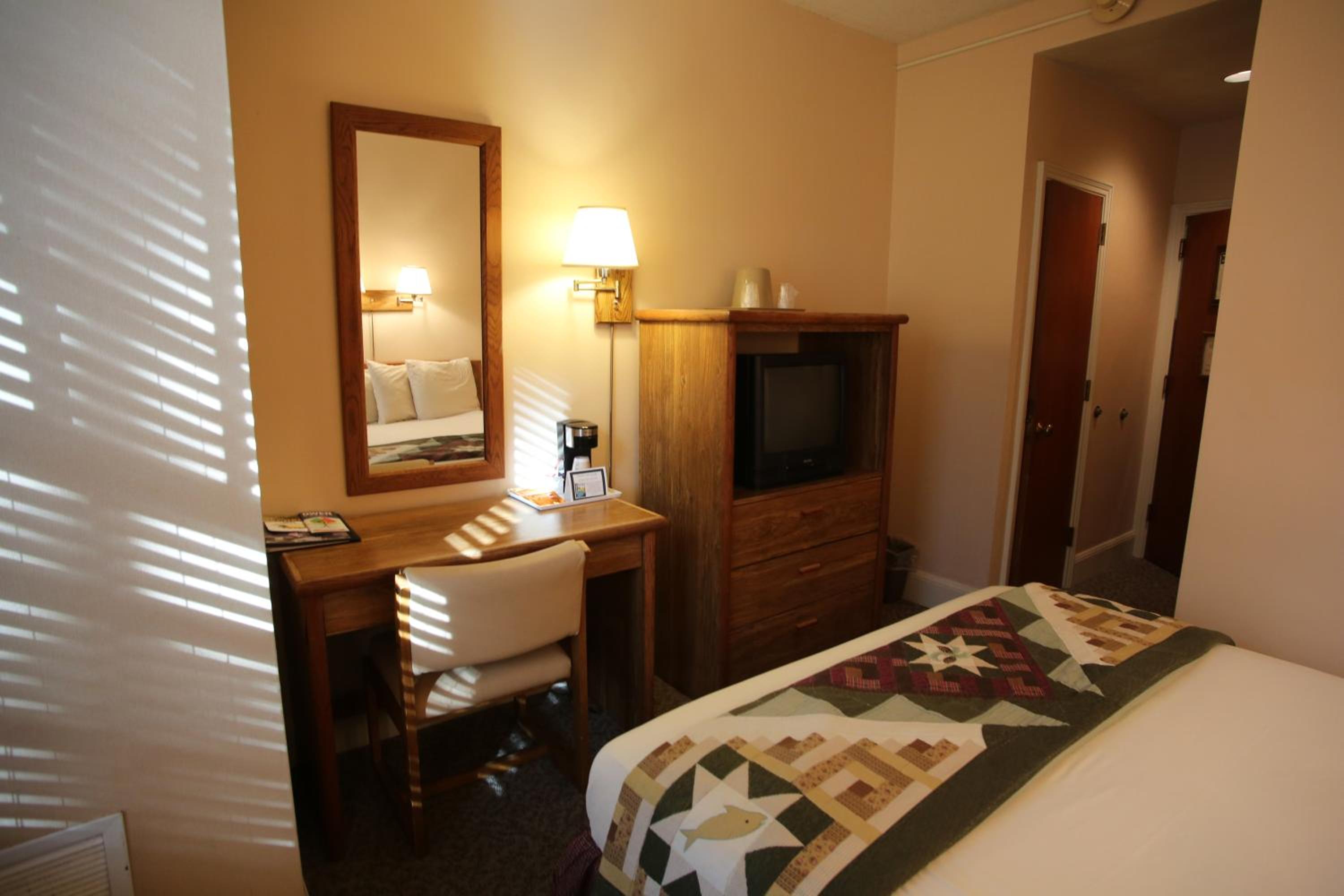 Deluxe Queen Room photo 3