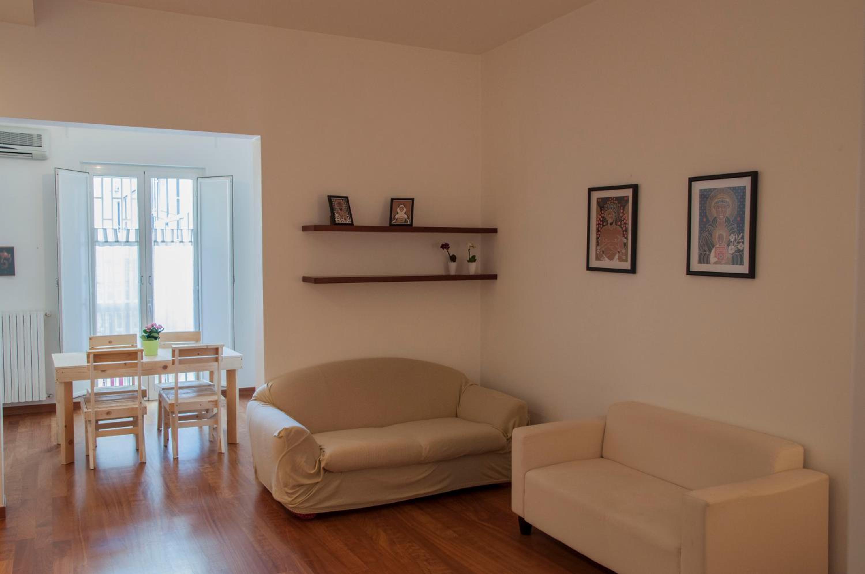 Three-Bedroom Apartment - Photo 7