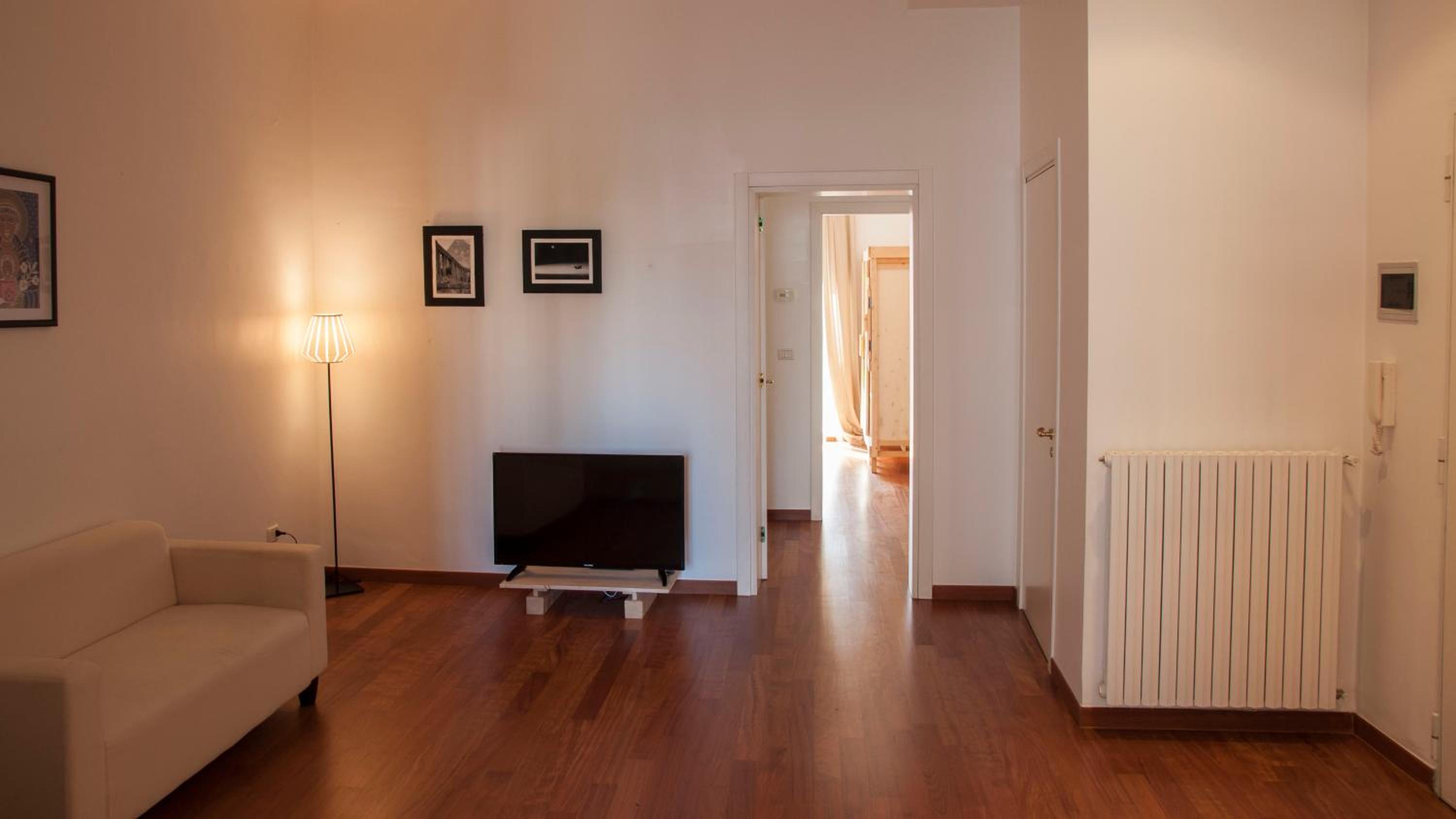 Three-Bedroom Apartment - Photo 27