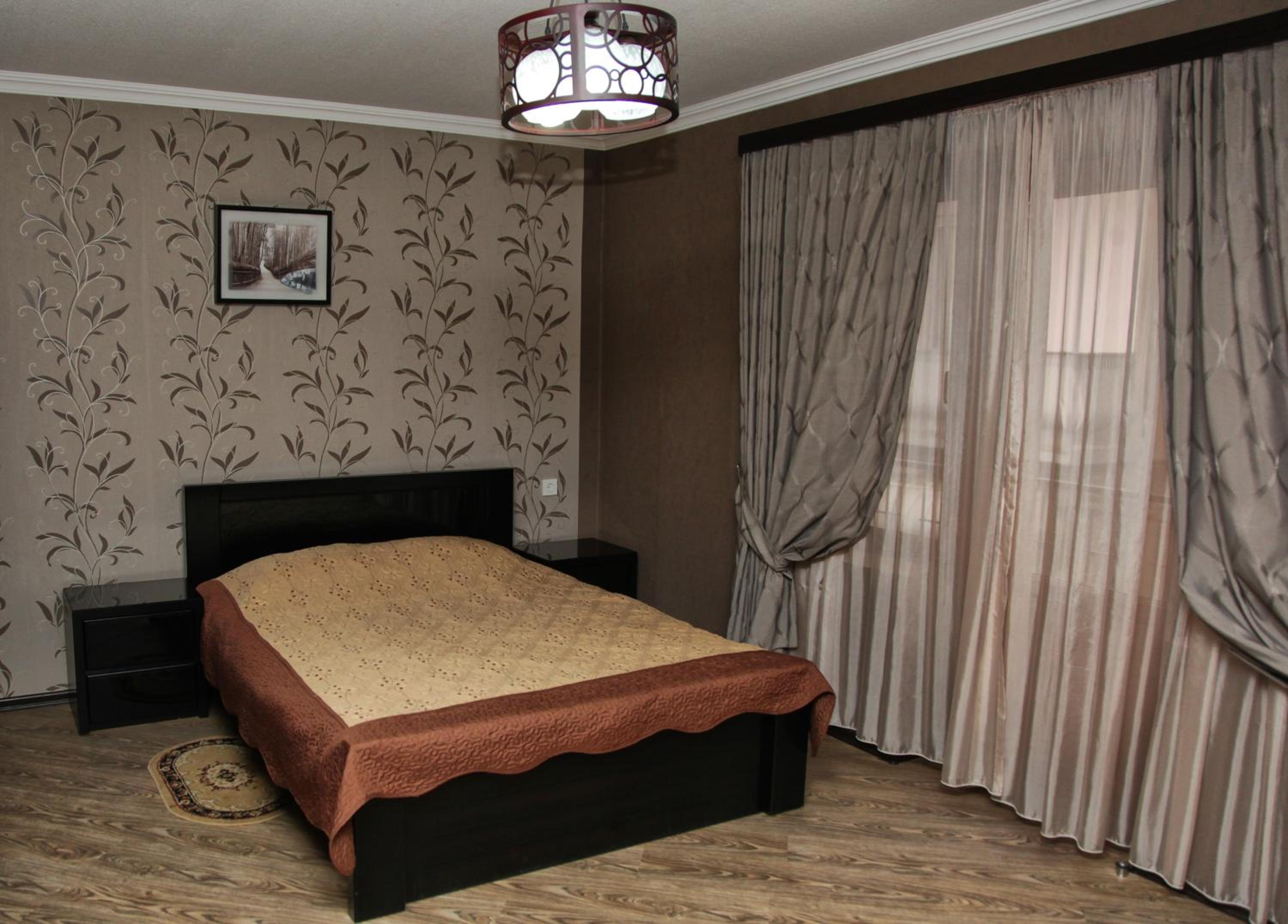 Queen Room with Balcony