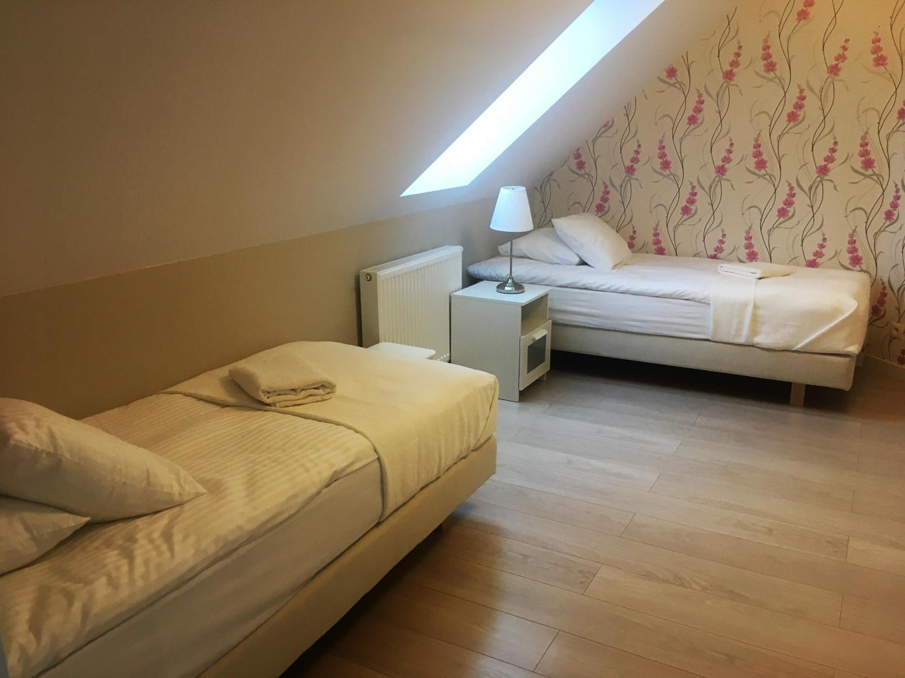 Double Room - Photo 3