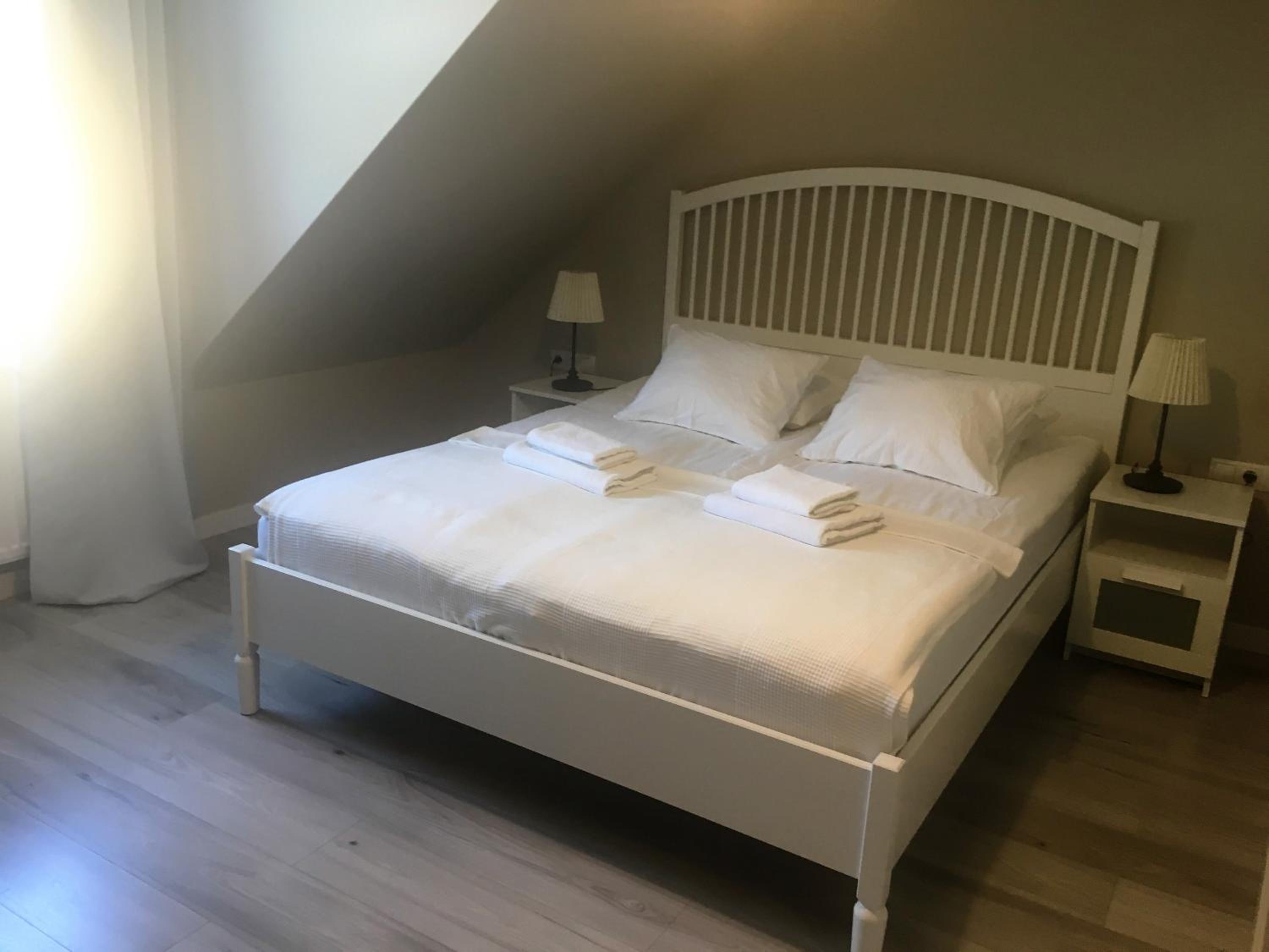 Deluxe Double or Twin Room - Photo 3