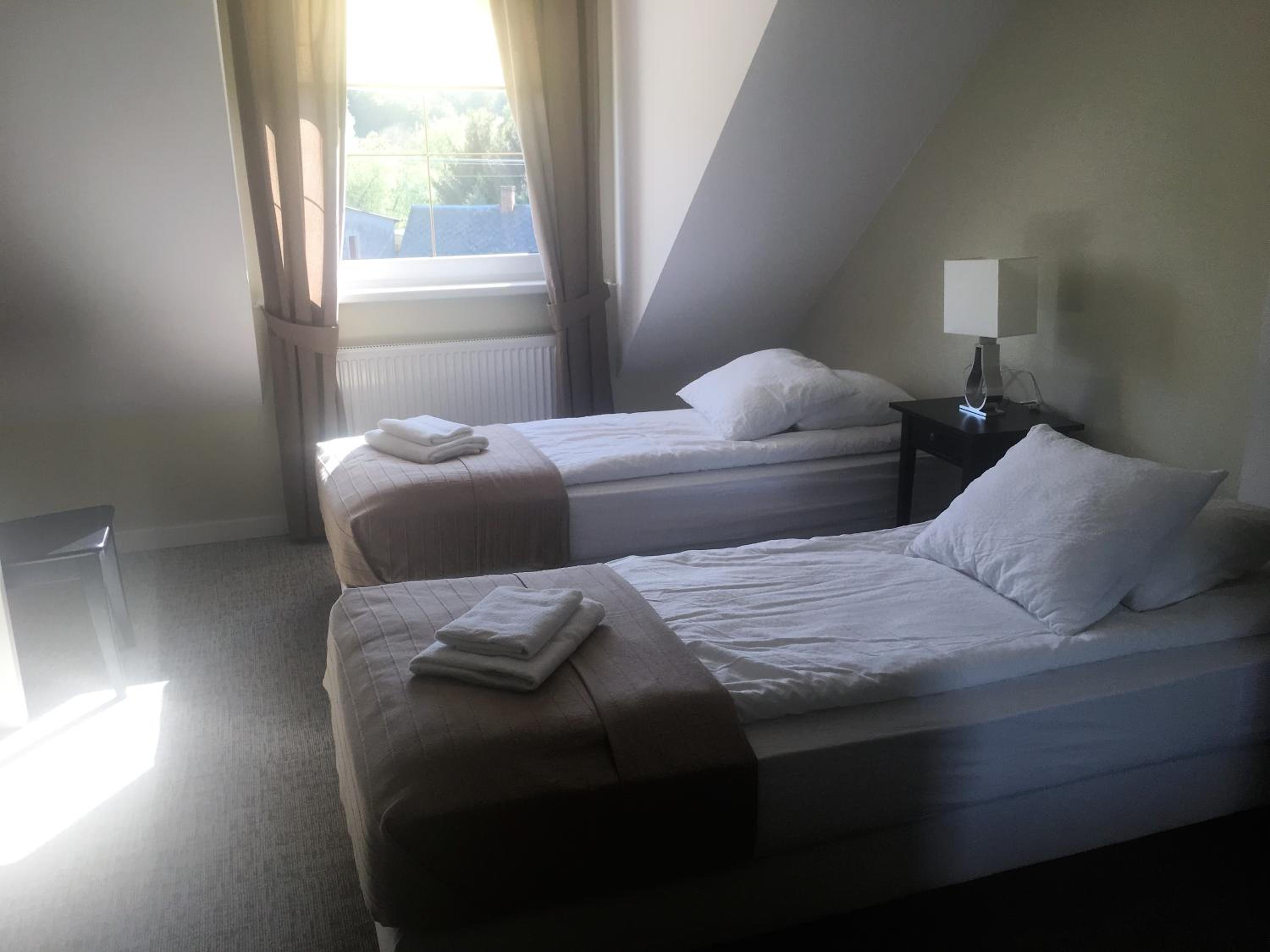 Deluxe Twin Room - Photo 4
