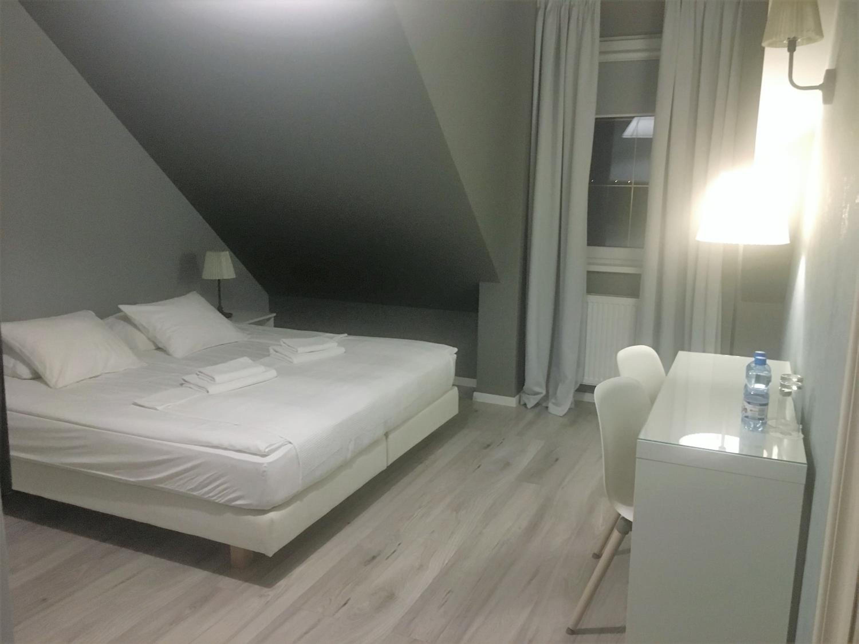 Deluxe Twin Room - Photo 3