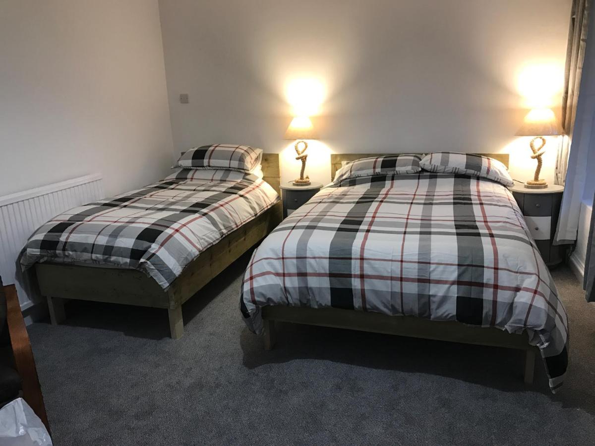 Triple Room with Private Bathroom photo 1