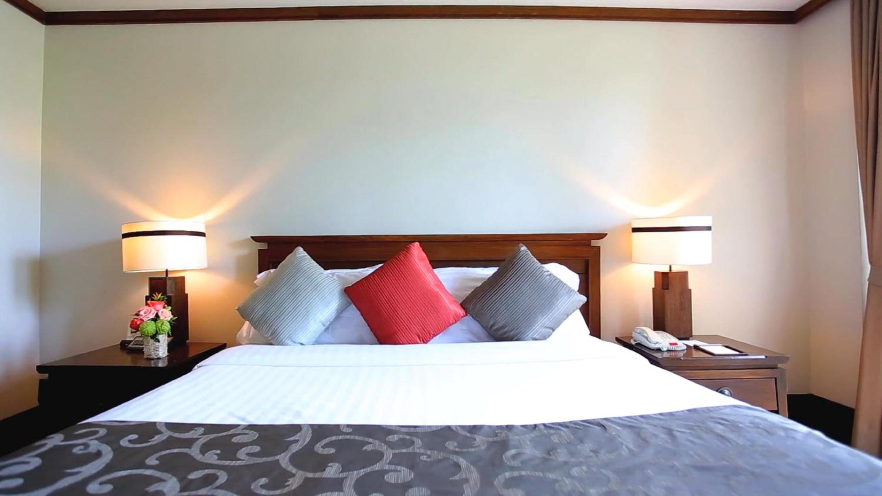 Deluxe Double Room - Photo 12
