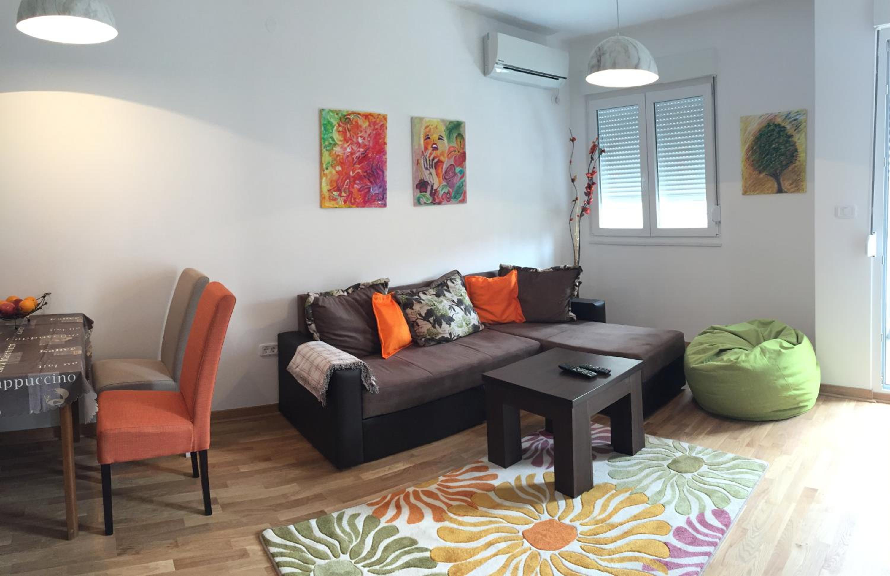 One-Bedroom Apartment - City View