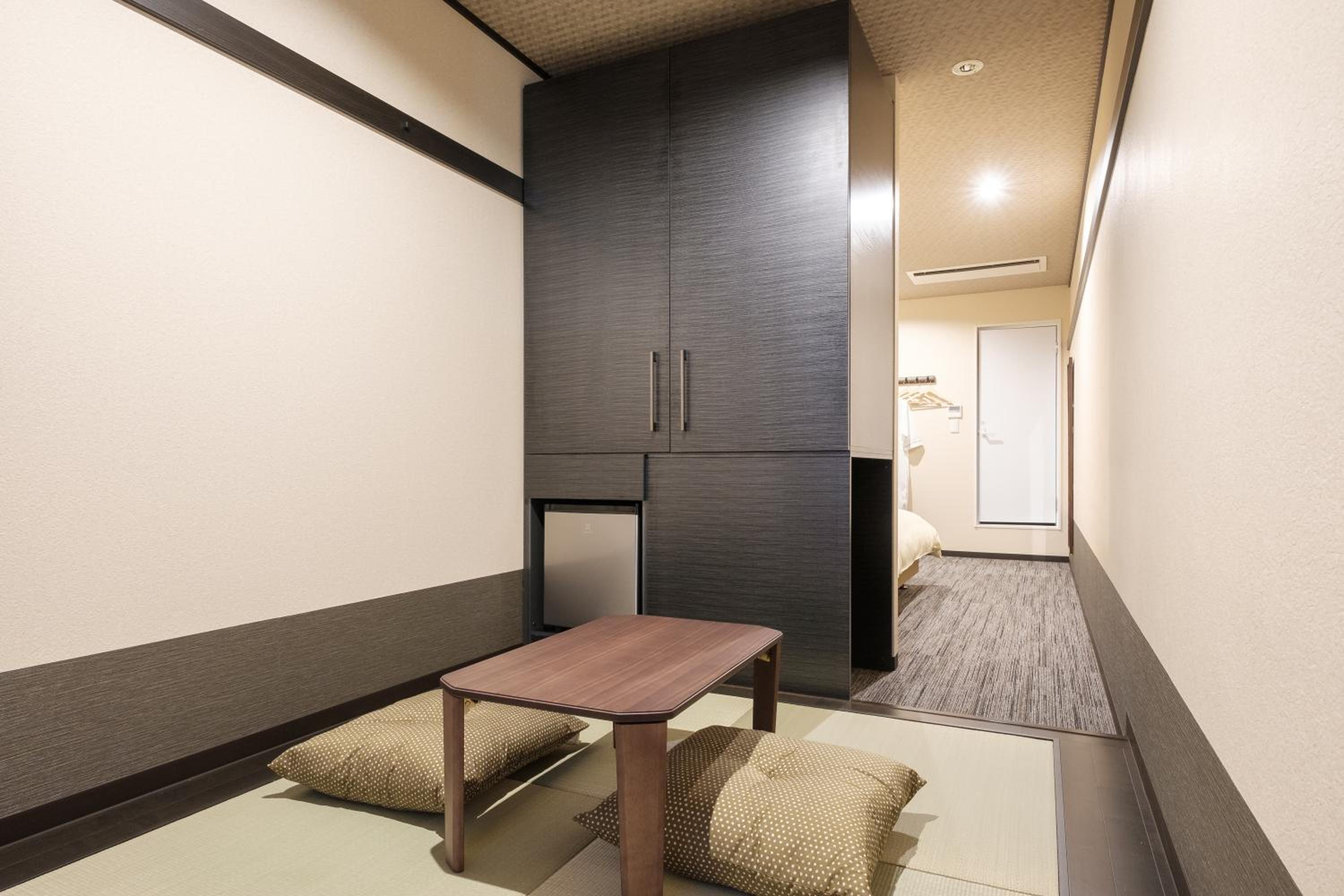 Large Single Room photo 3
