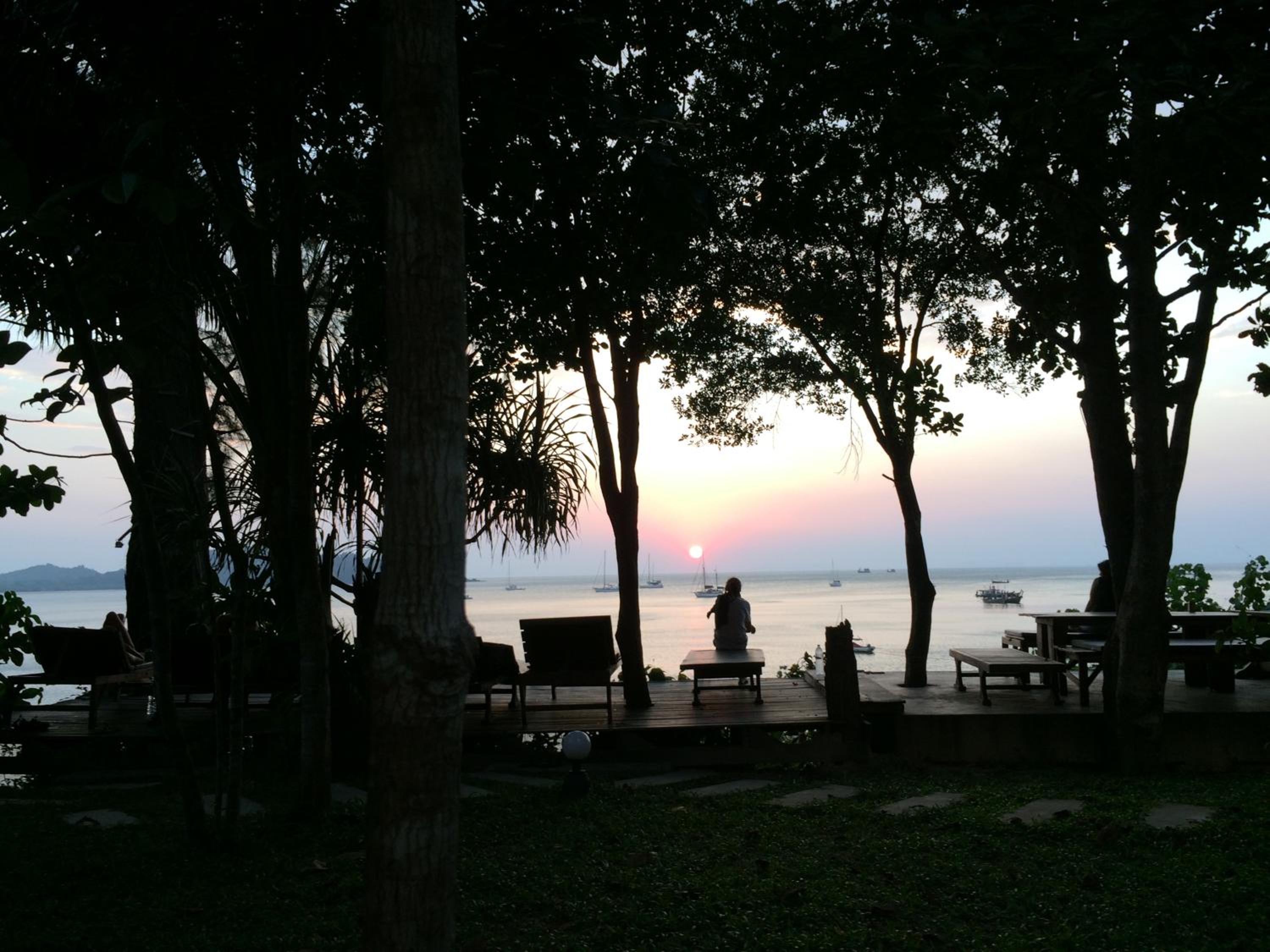 Bamboo Bungalow with Sea View - Air Conditioning photo 3