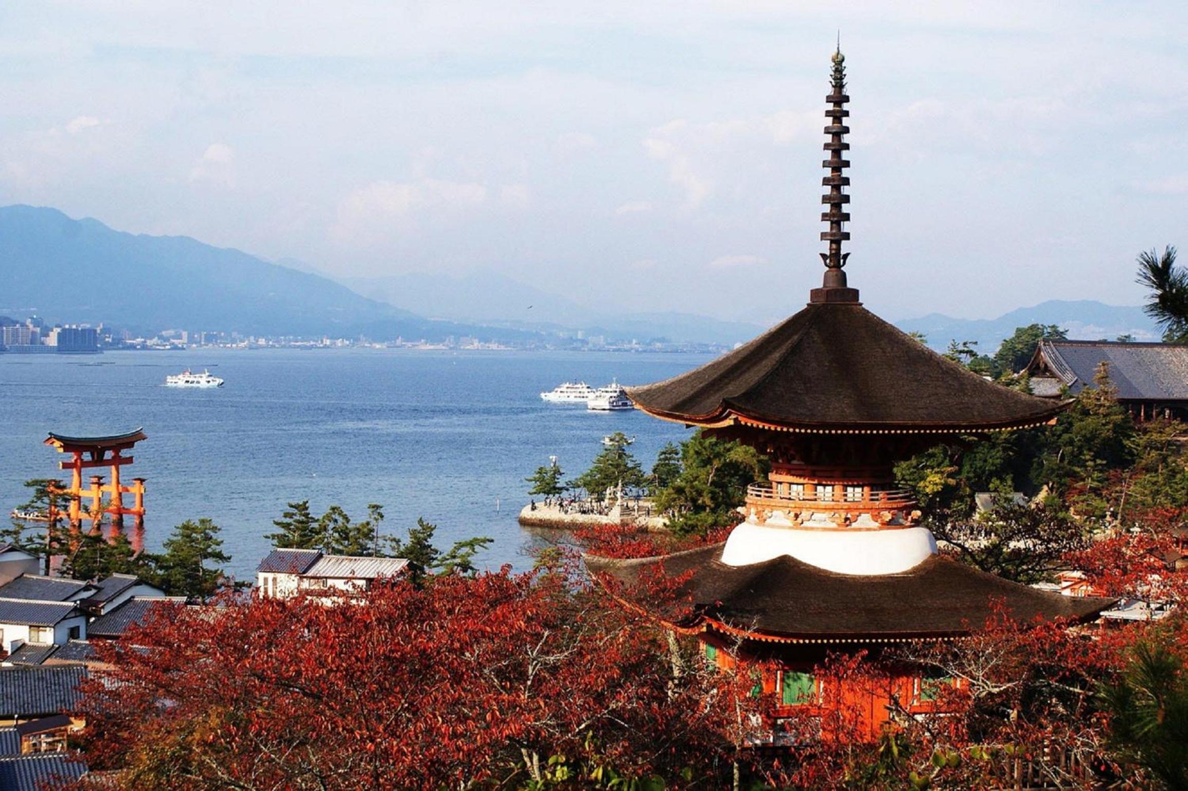 Setouchi Resort Floor Twin/Triple Room with Miyajima Speed Boat Ticket (One-Way) - Non-Smoking - Photo 1