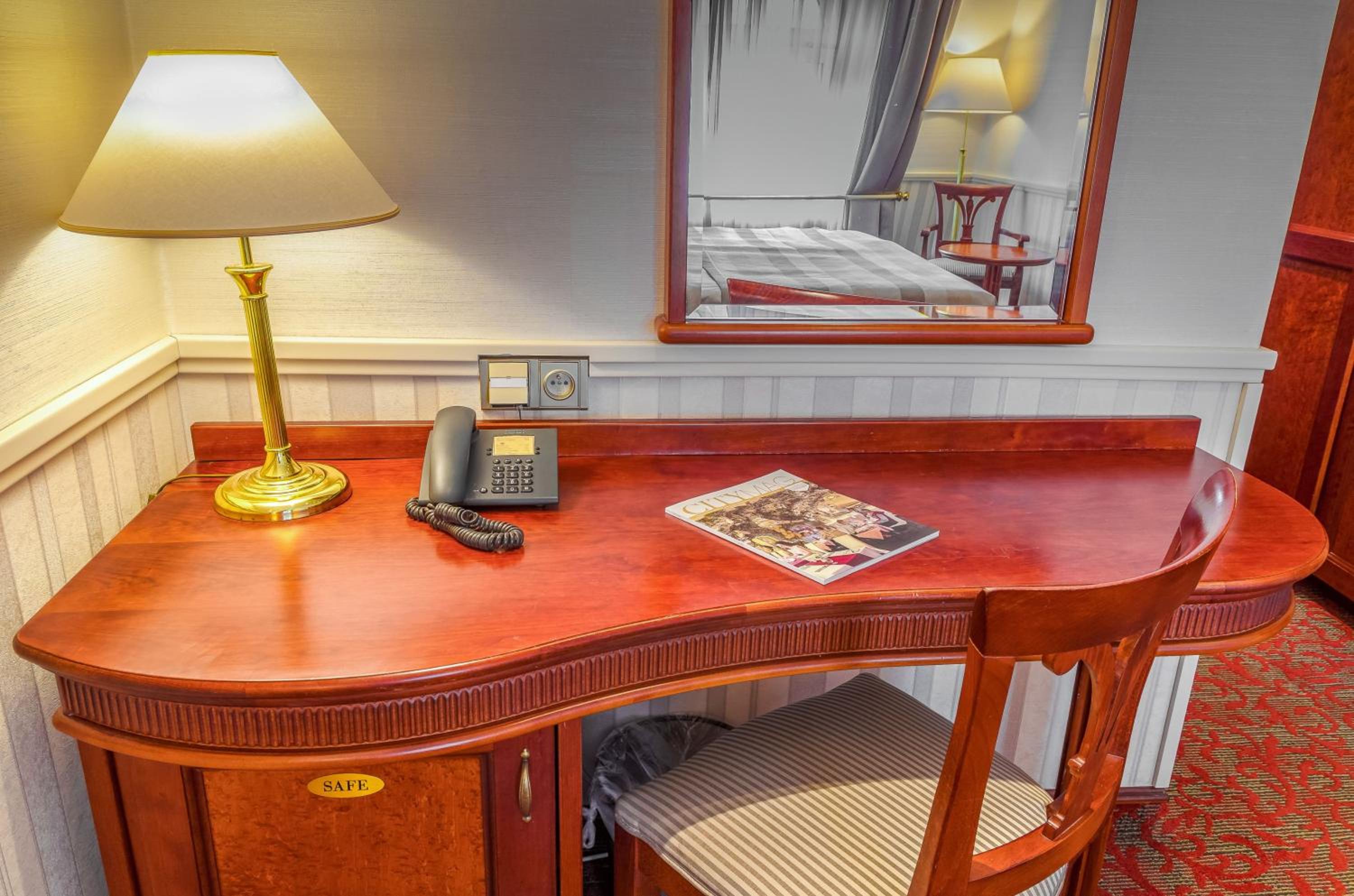 Double or Twin Room - Photo 10