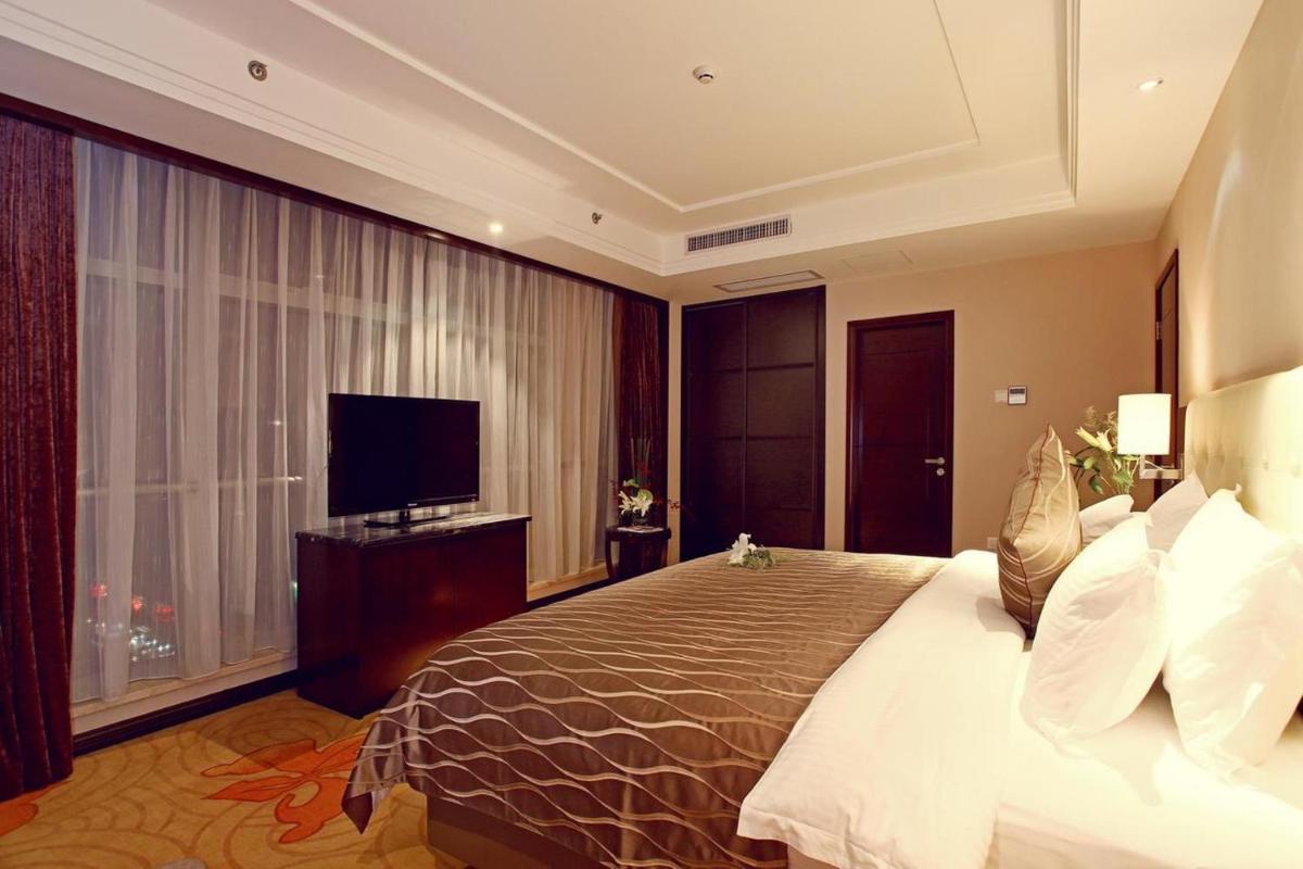 Superior Business King Room