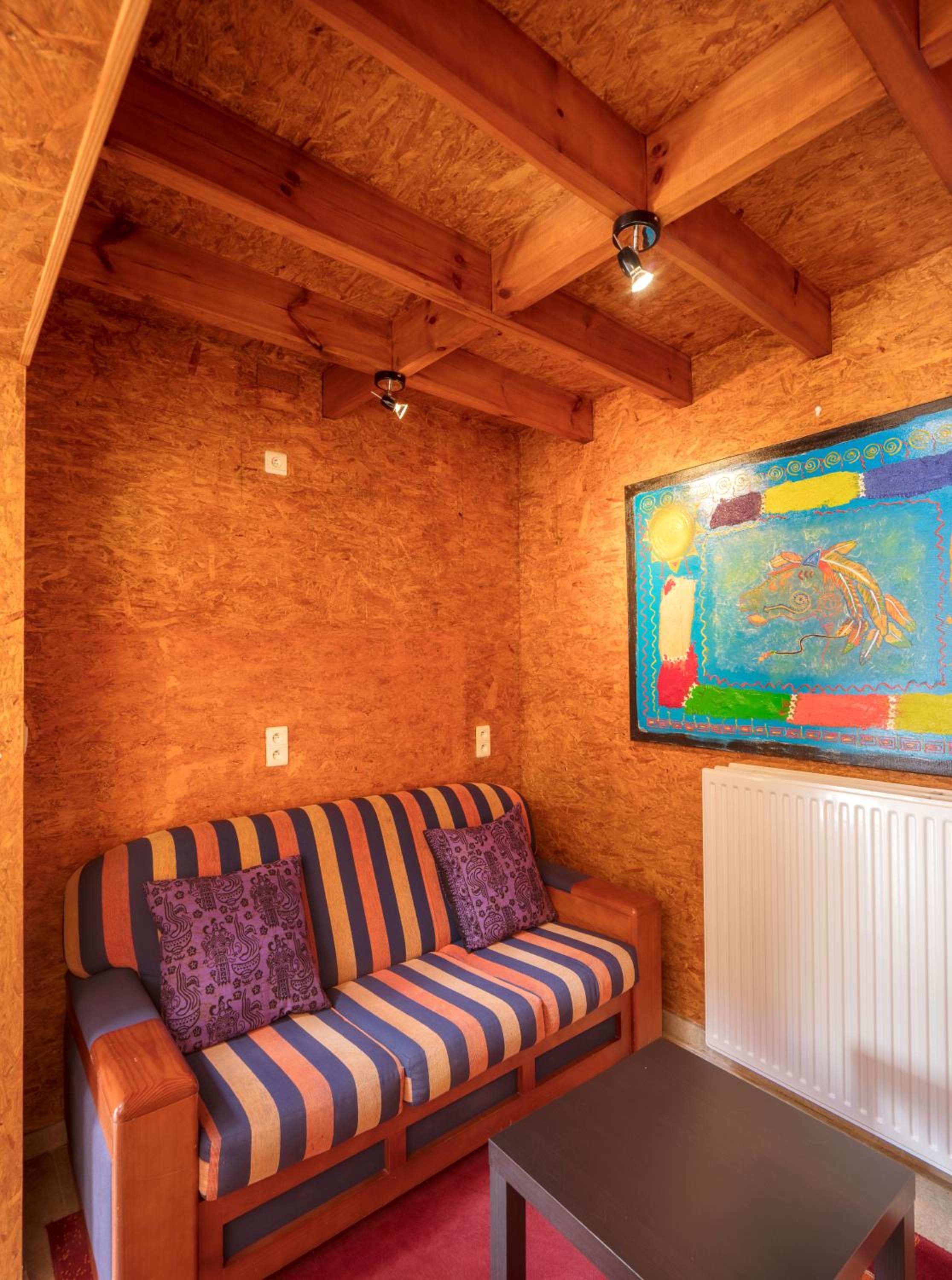 Family Room - Photo 8
