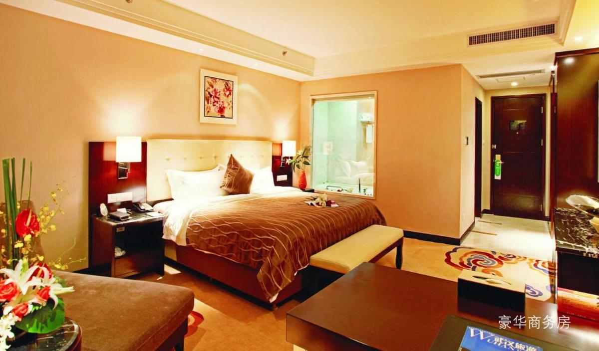 Deluxe King Room