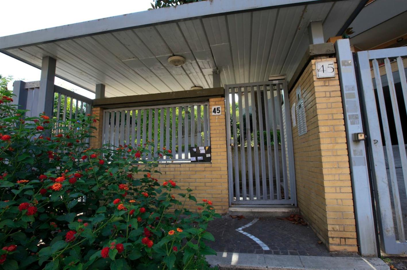 Apartment with Garden View photo 3
