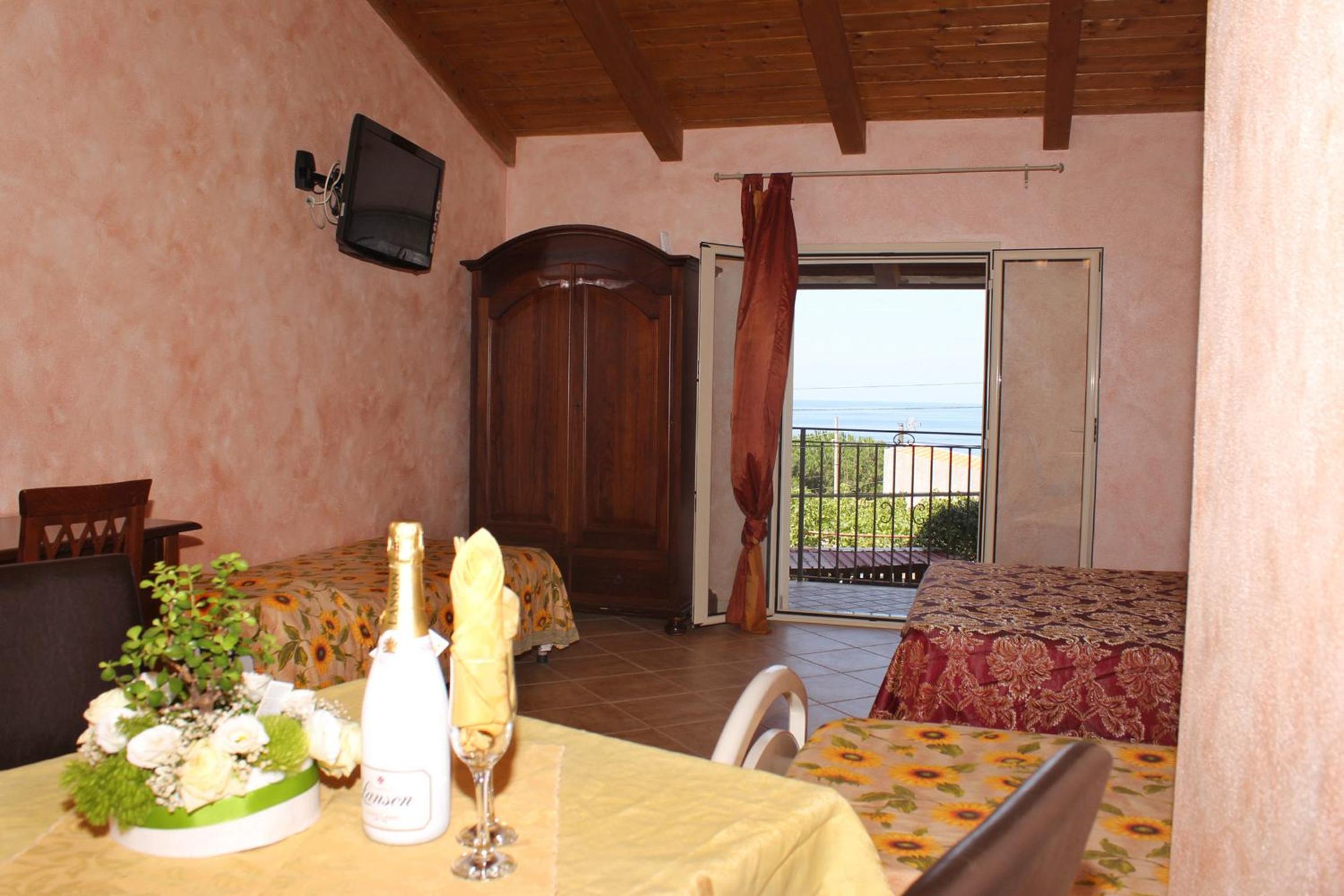 Studio with Sea View photo 1