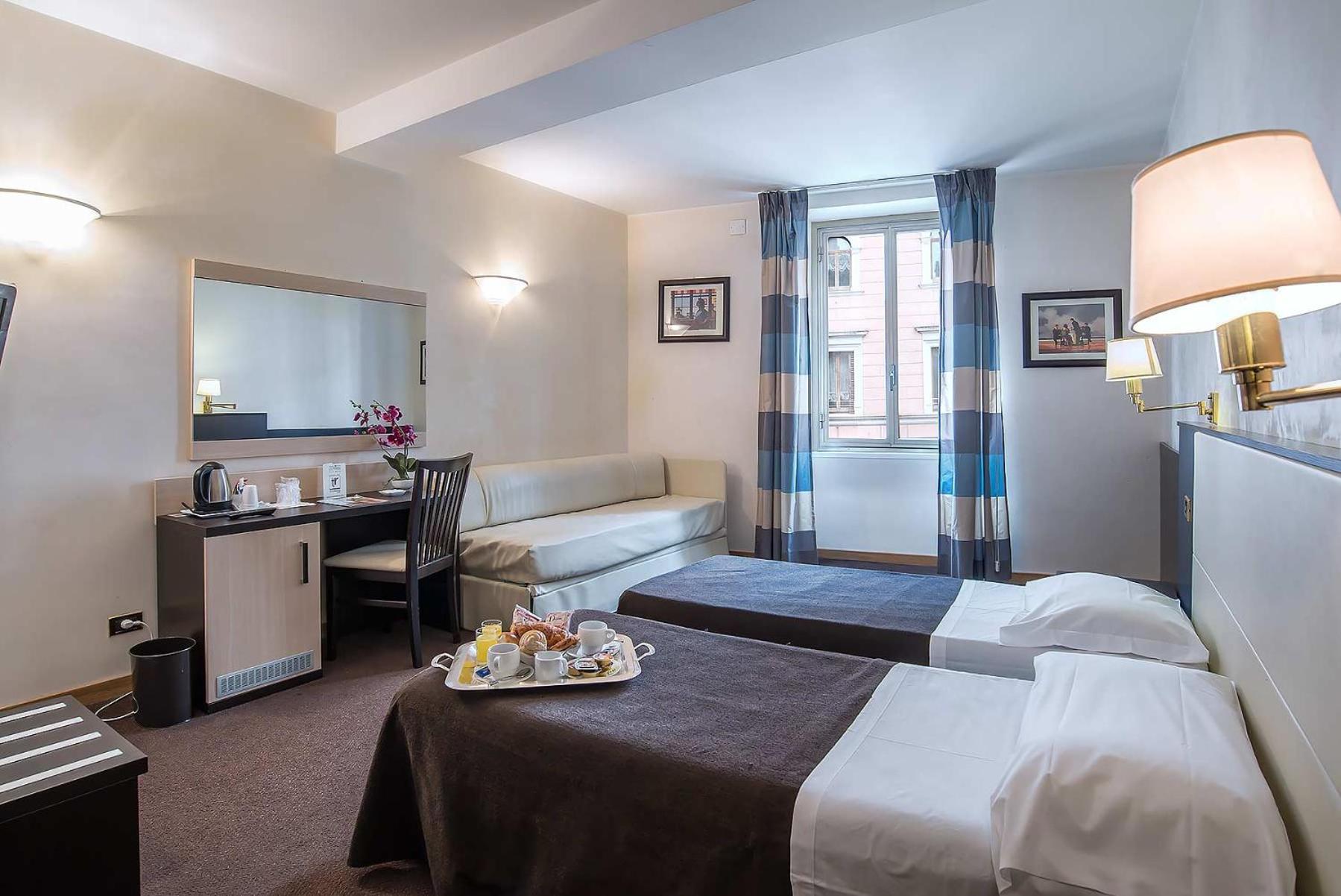 Triple Room
