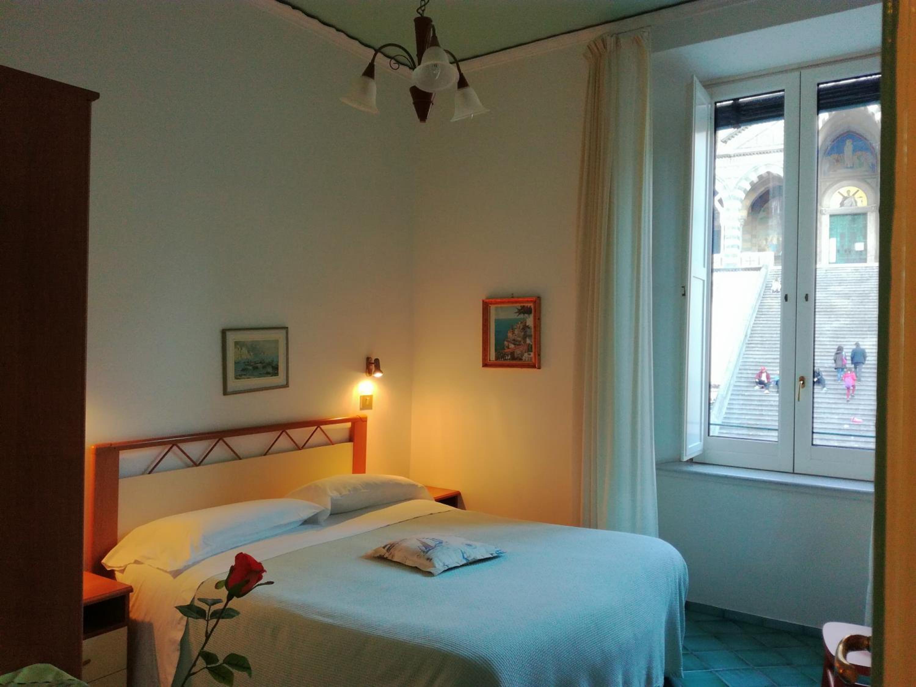 Double or Twin Room with View - Photo 18