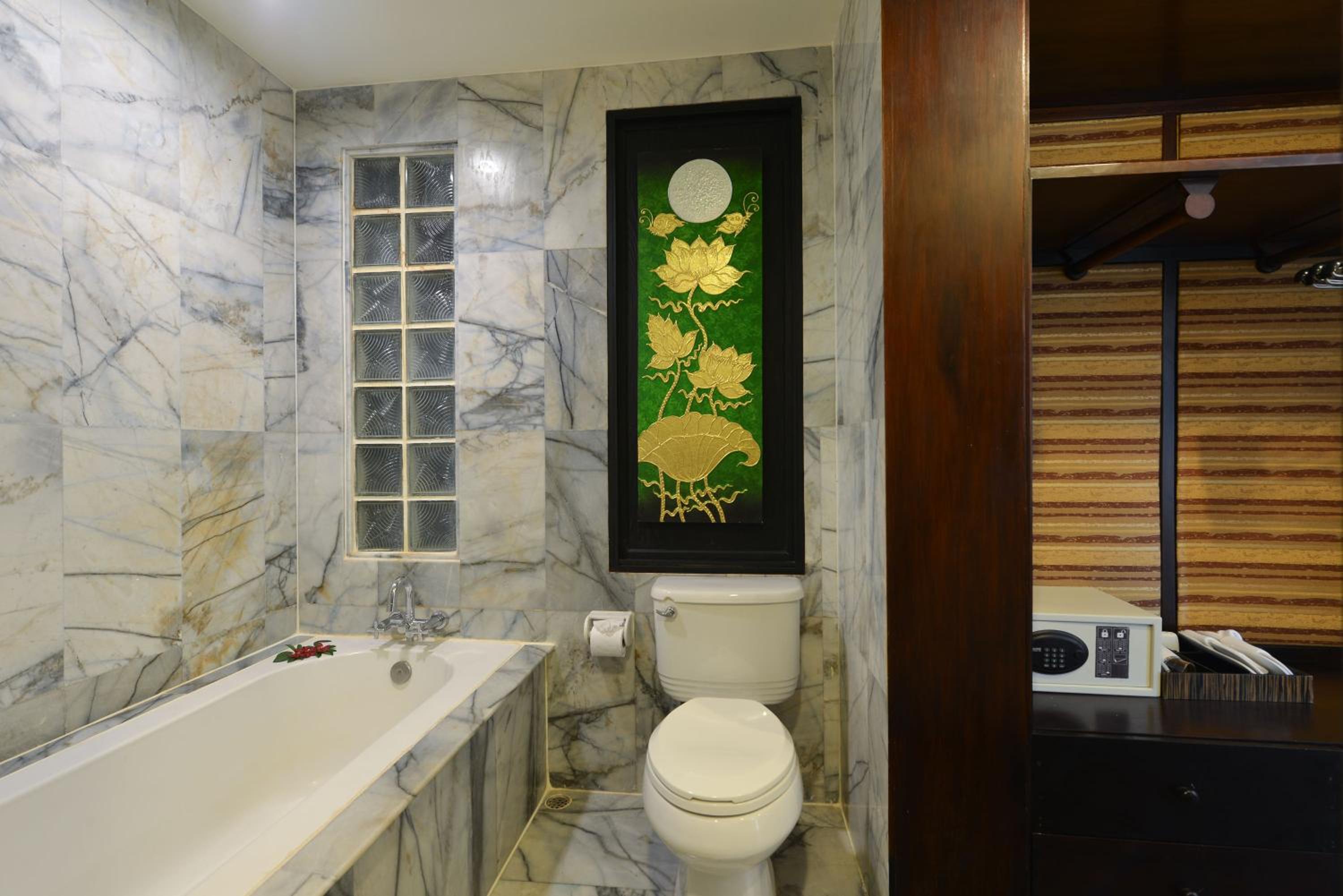 Two-Bedroom Suite with Direct Beach Access photo 3
