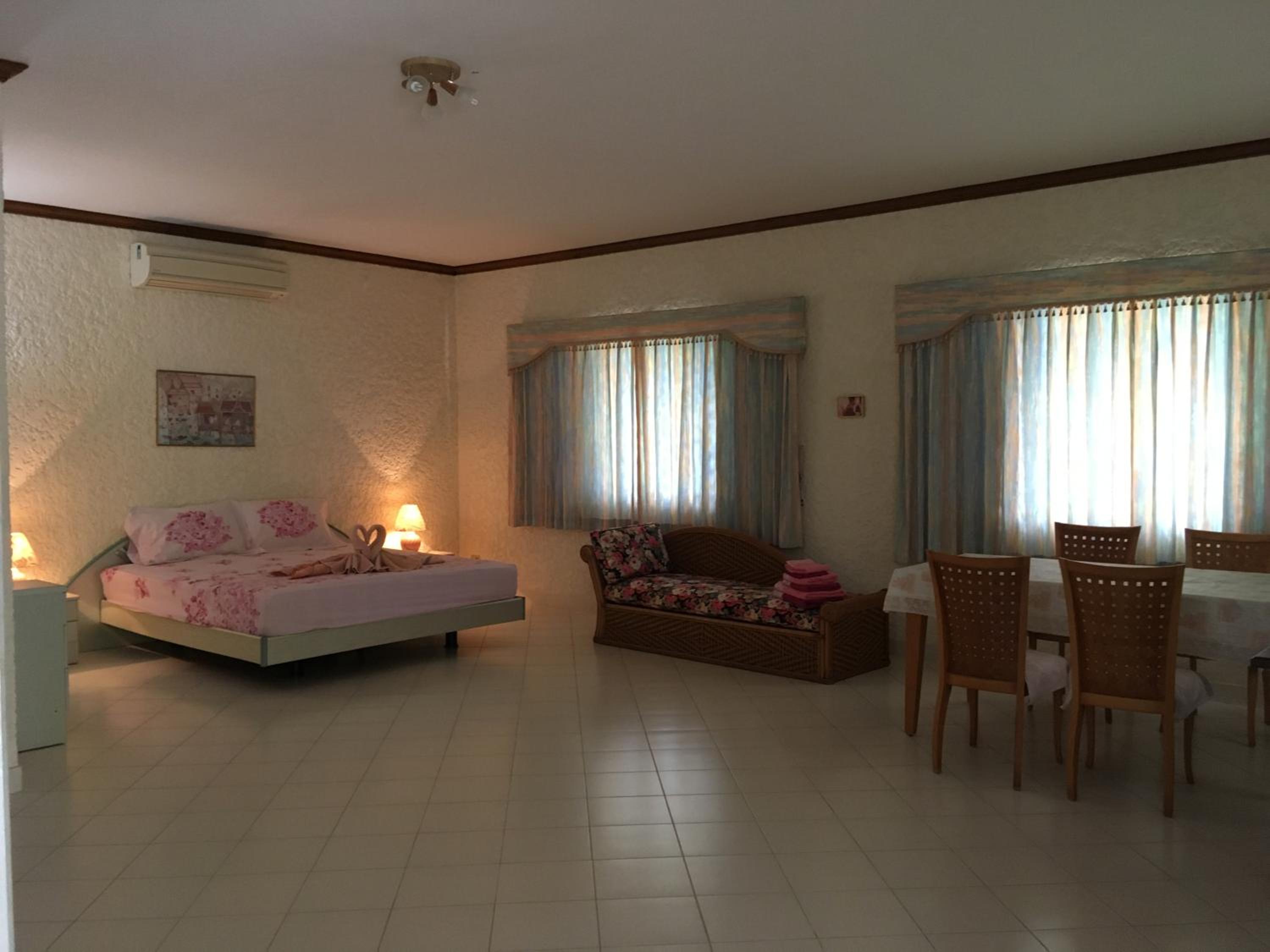 Budget Double Room - Photo 1