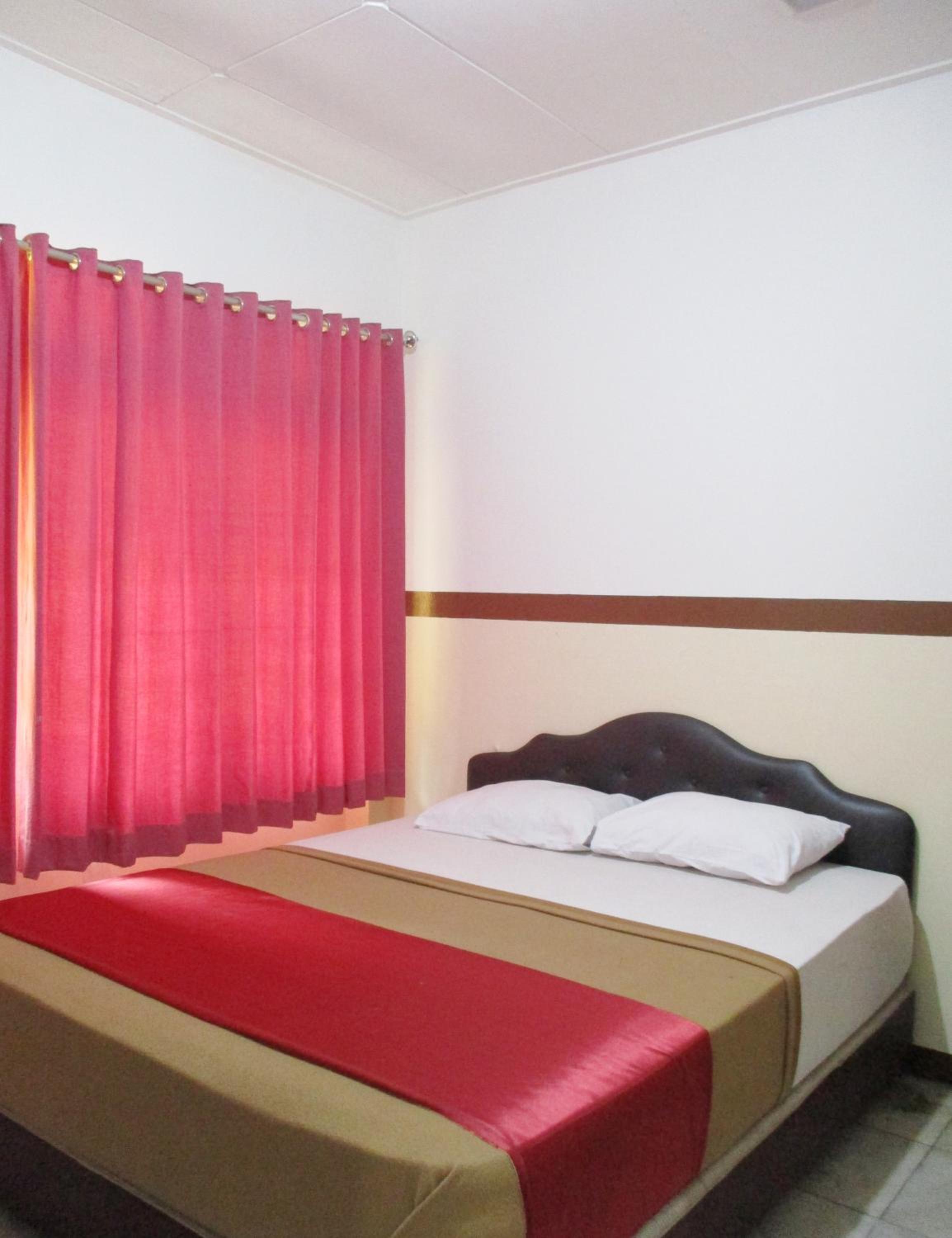 Deluxe Room - Photo 7