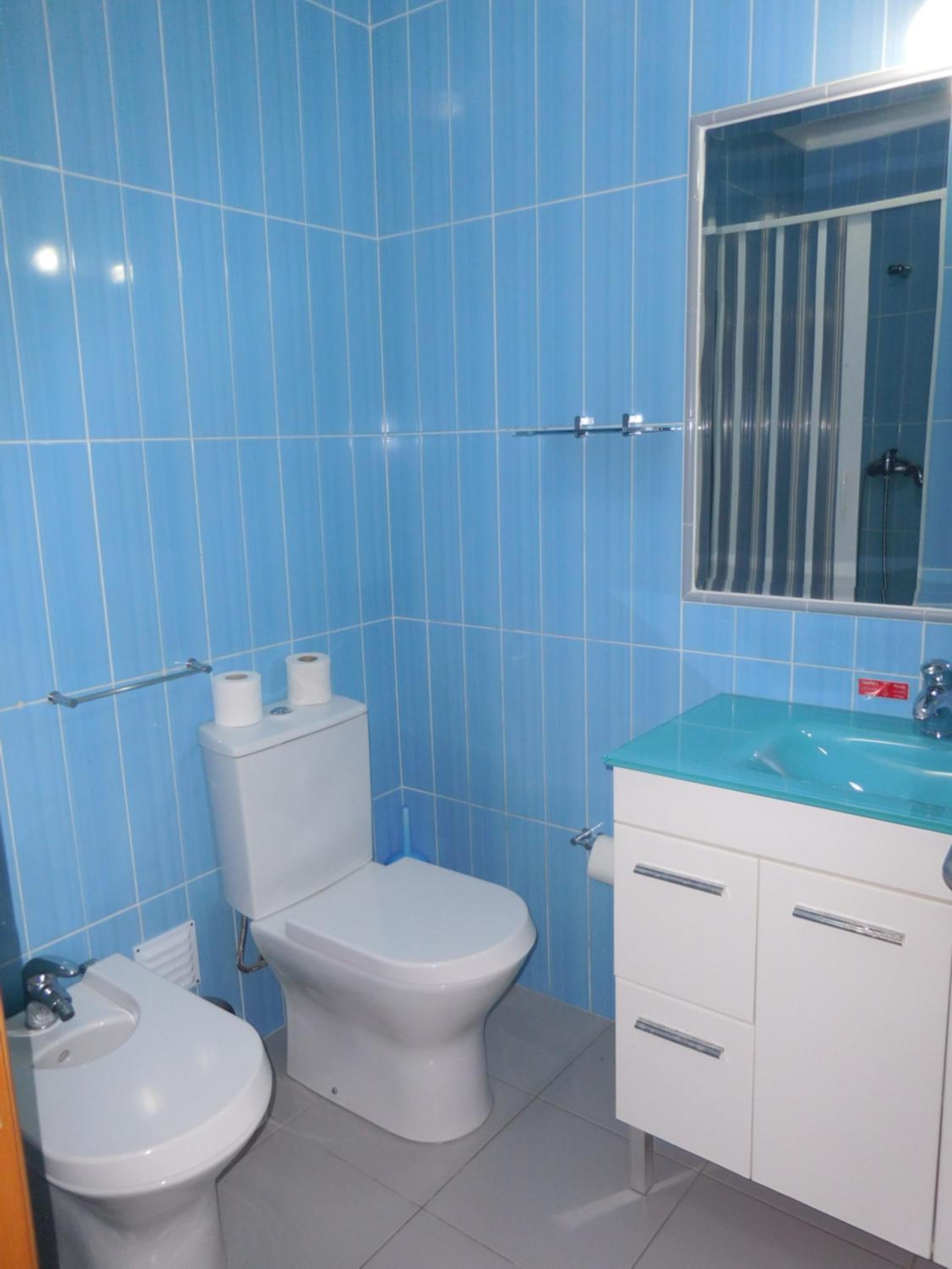 One-Bedroom Apartment - Photo 6