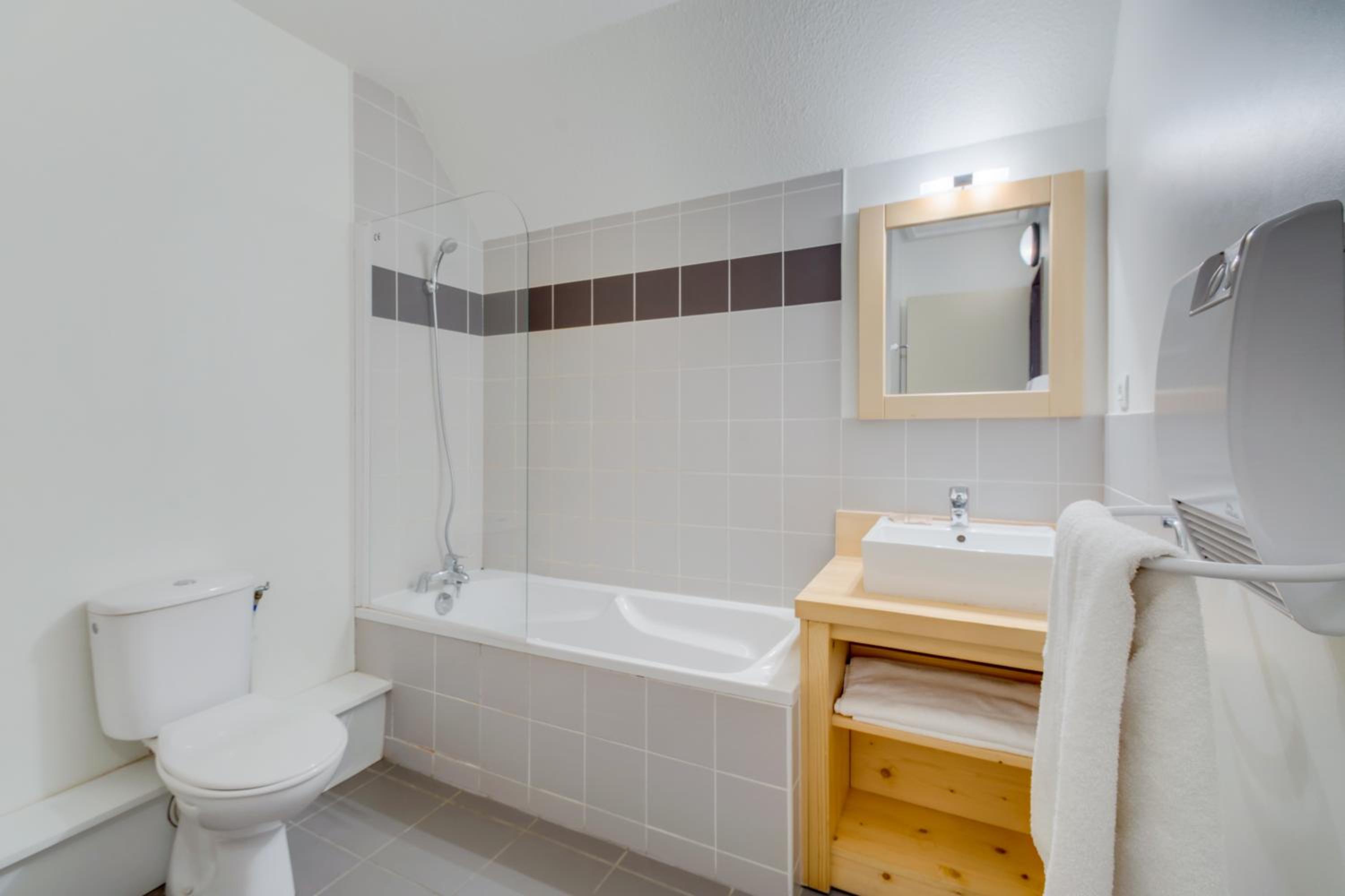 1 Bedroom Apartment with sleeping area for 6 people - Photo 9