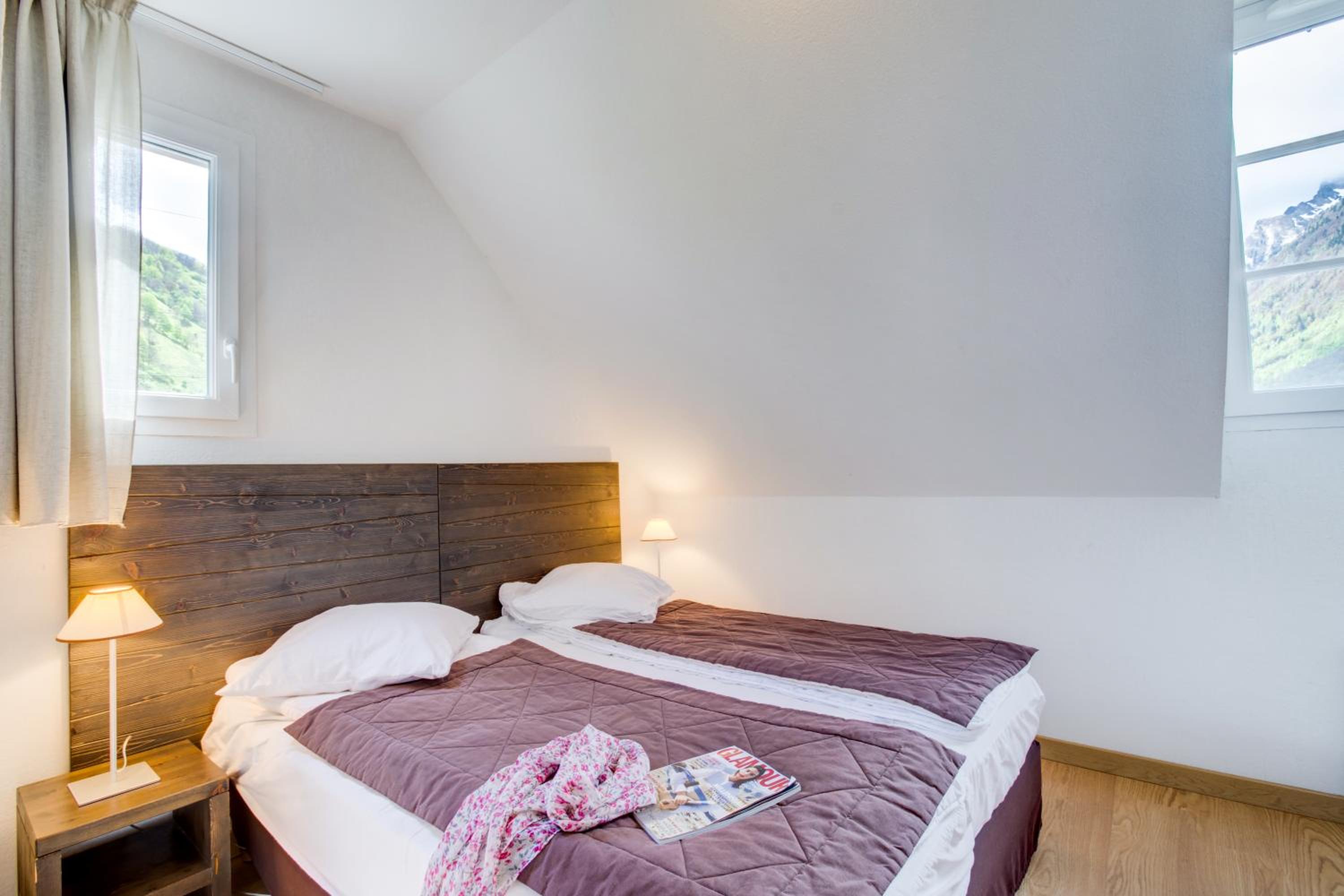 2 Bedroom Apartment with sleeping area for 8 people photo 3