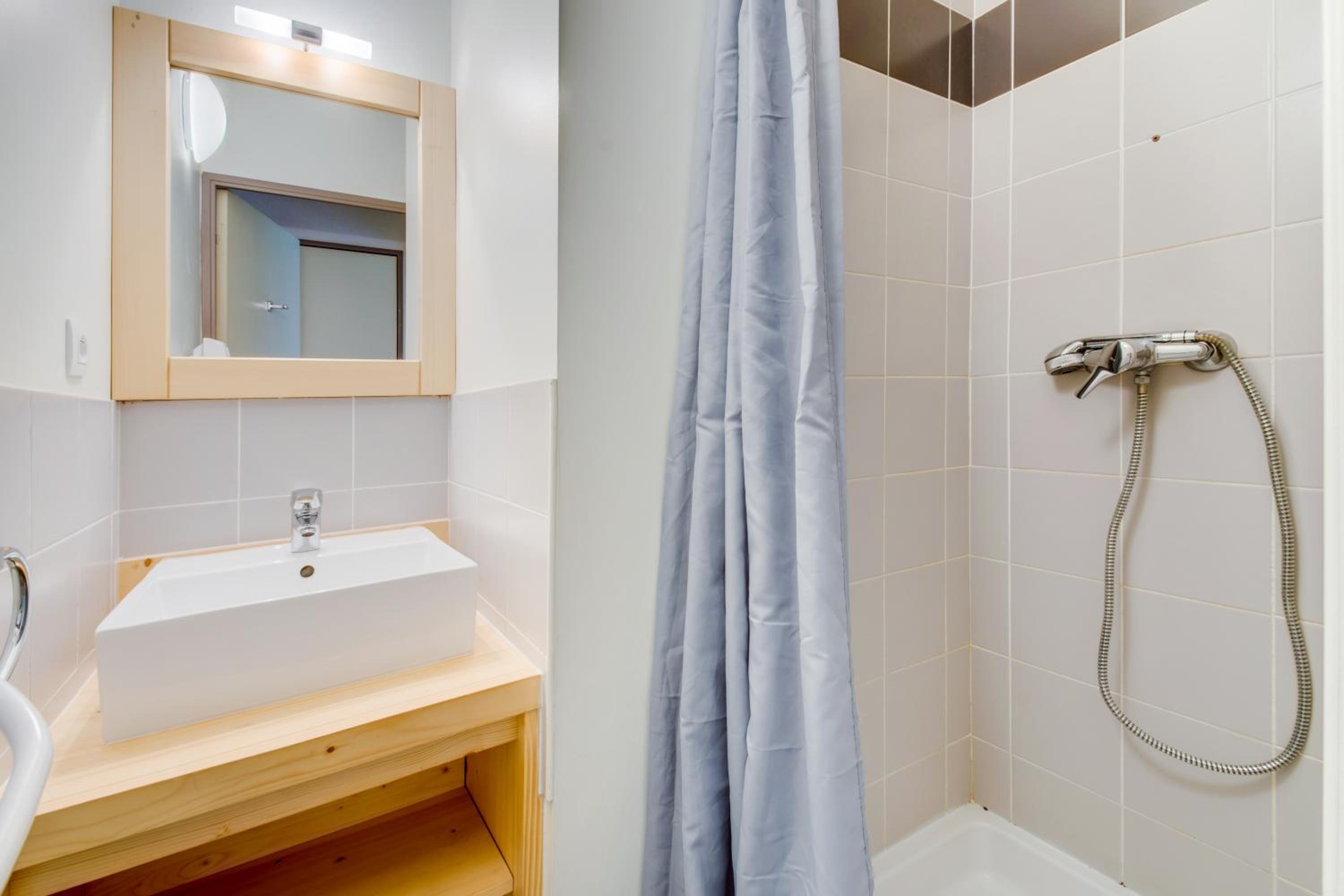 3 Bedroom Apartment with sleeping area for 10 people photo 3