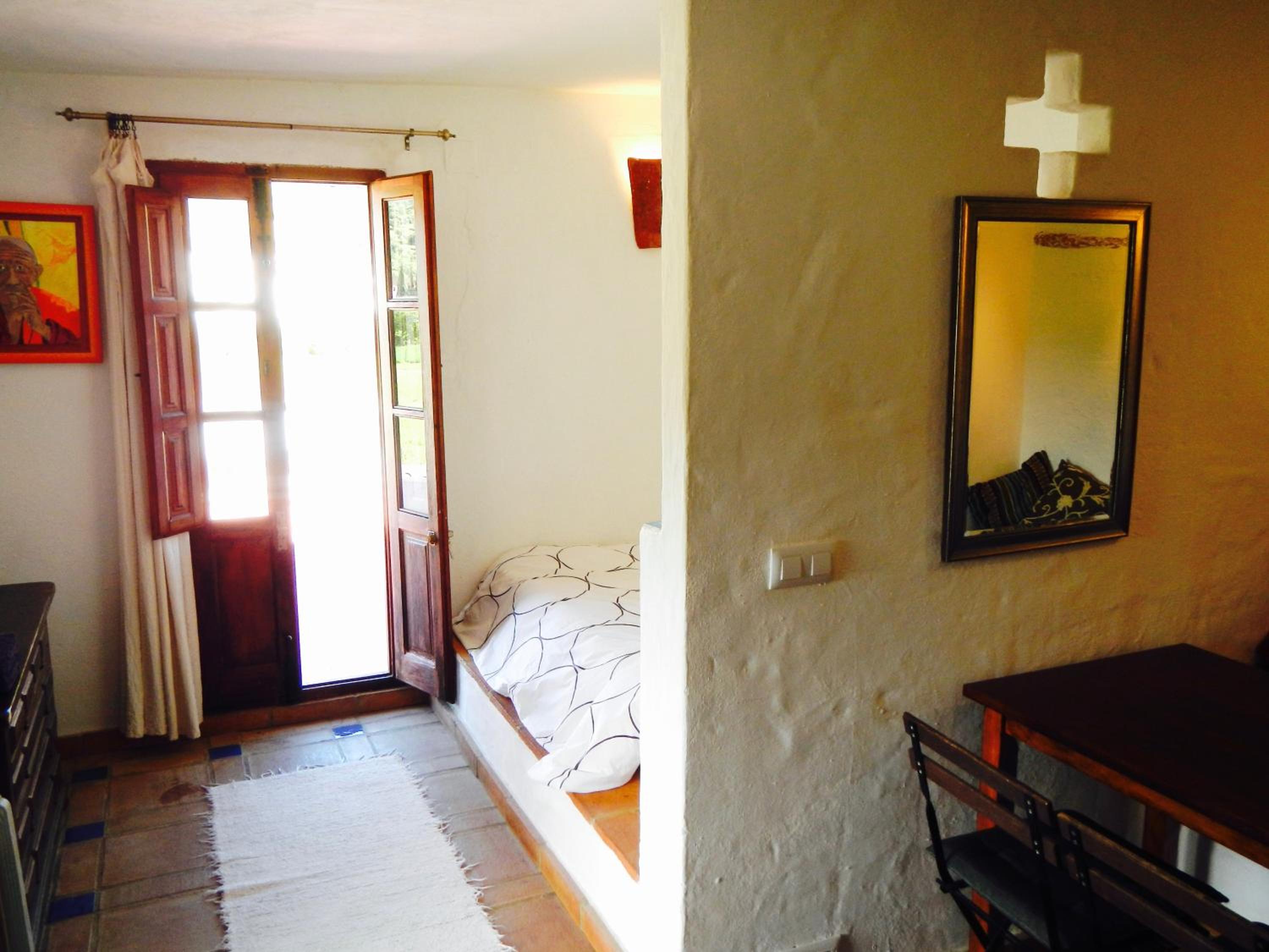 Habitación Doble con Balcón y Cocineta