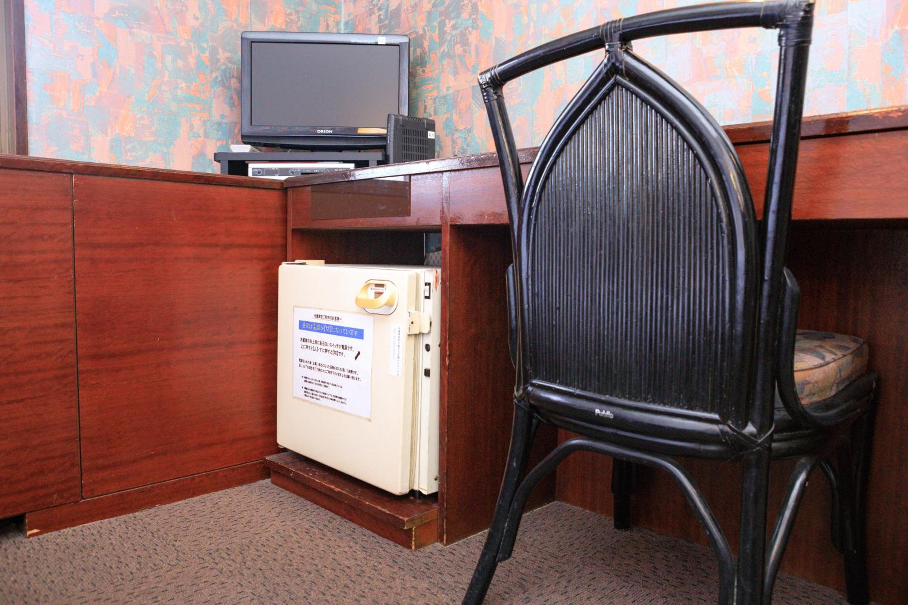Small Double Room - Smoking