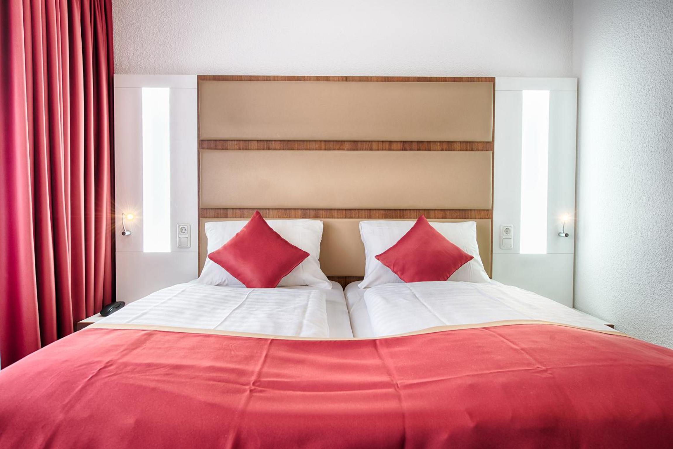 Standard Double Room - Photo 5