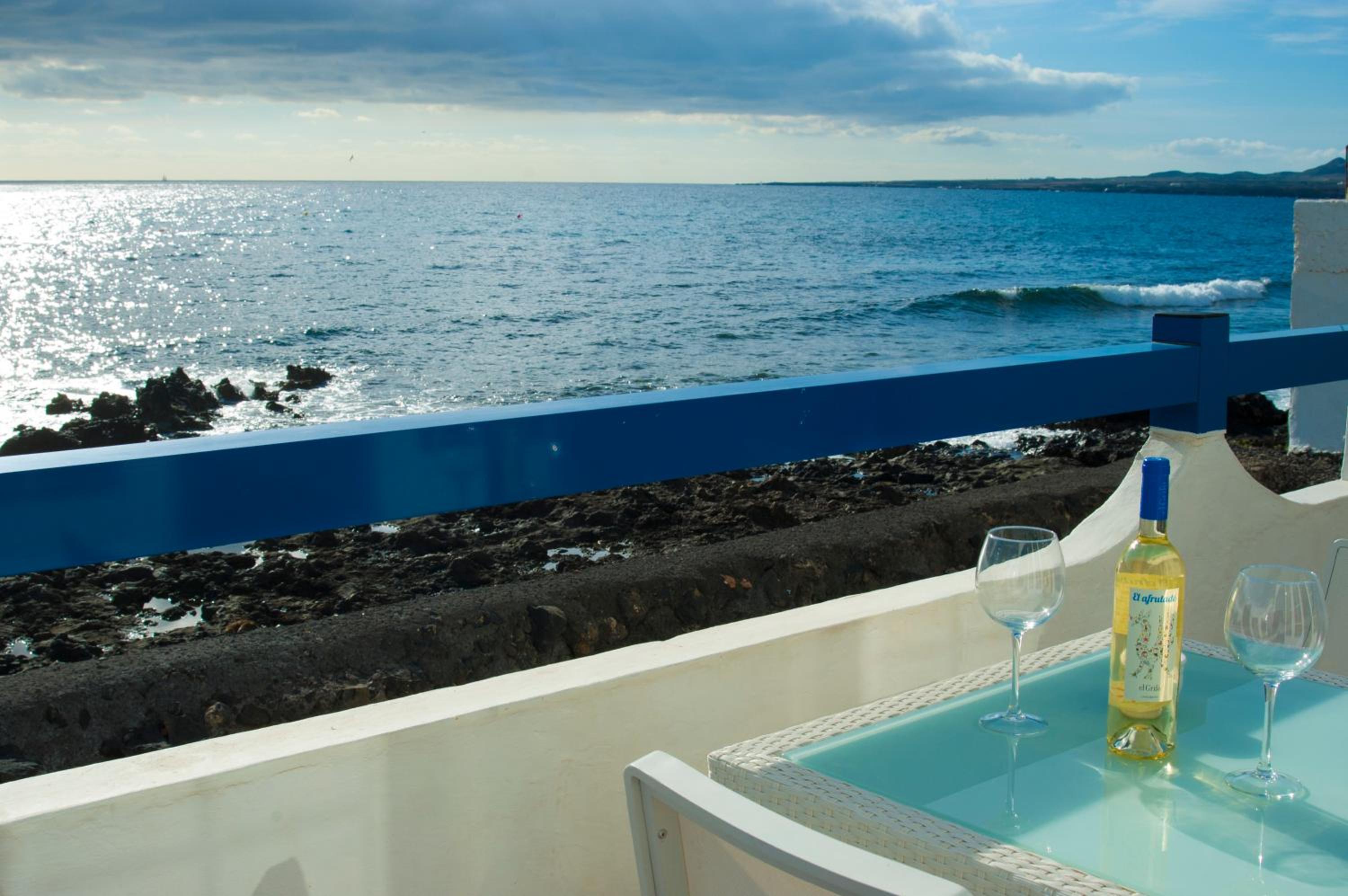 Apartment with Sea View photo 2