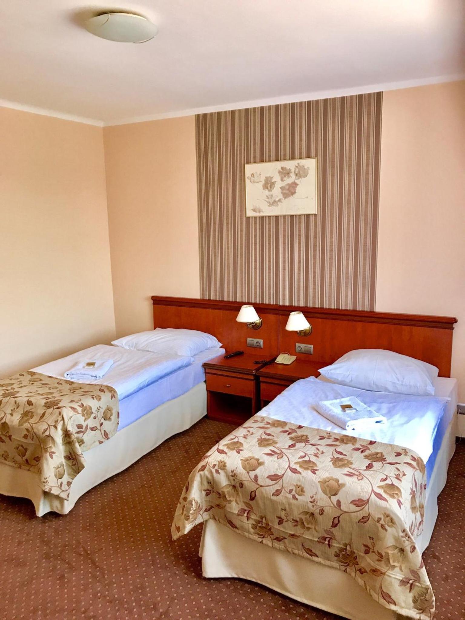Standard Double Room - Photo 6
