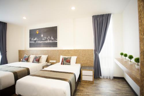 Deluxe Triple Room