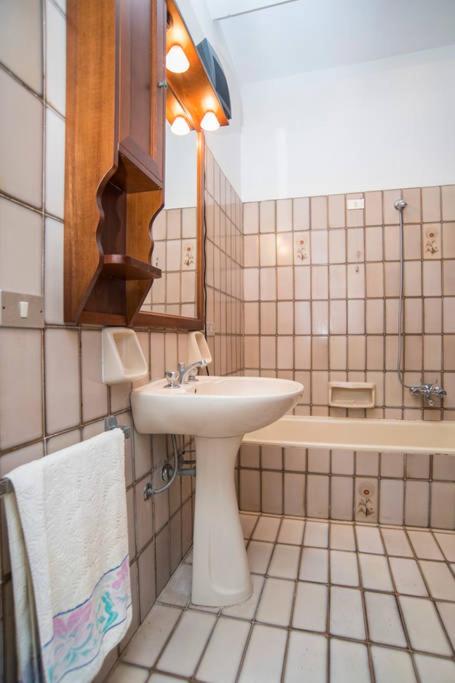 Two-Bedroom House photo 2