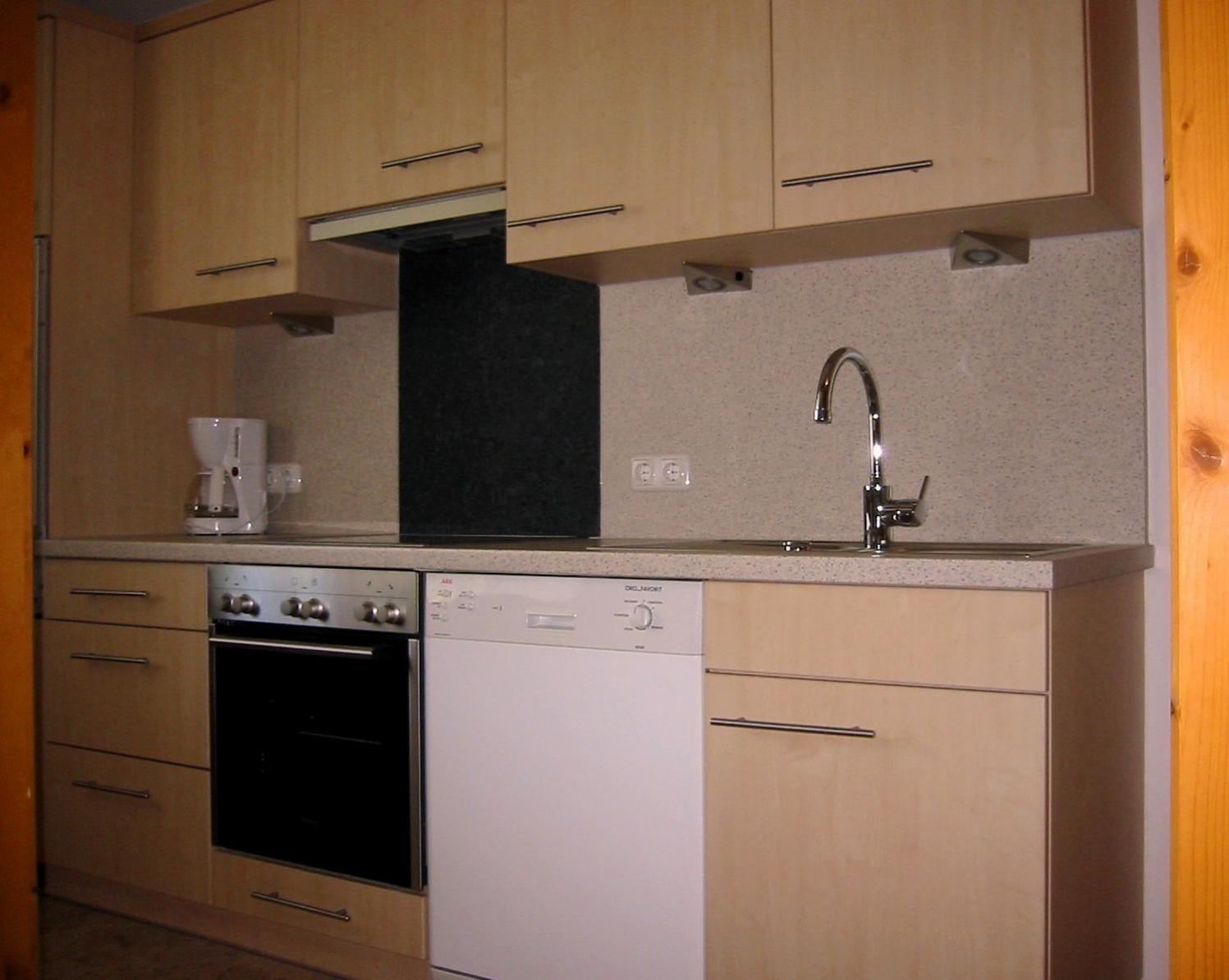 One-Bedroom Apartment photo 2