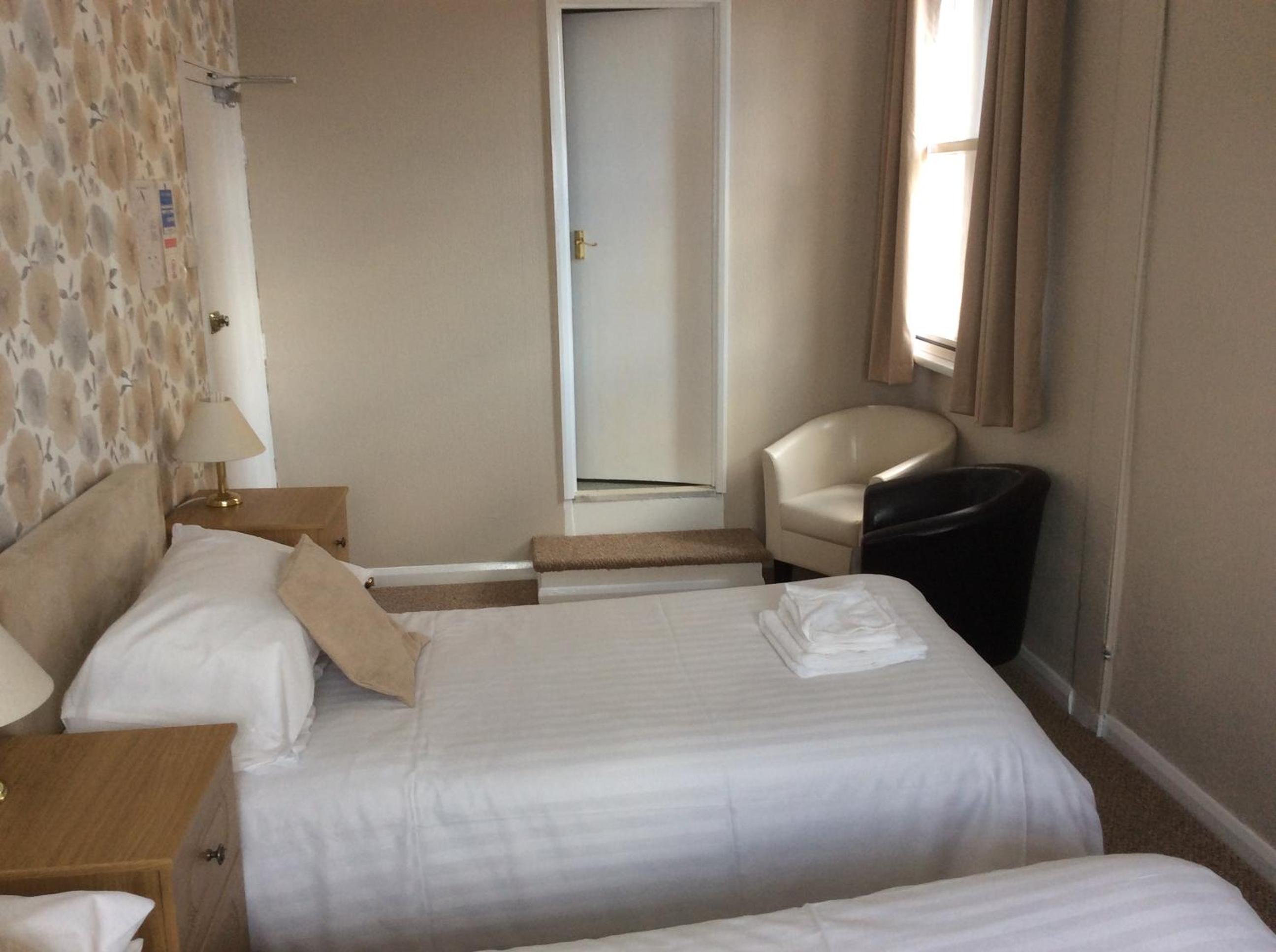 Deluxe Twin Room - Photo 3