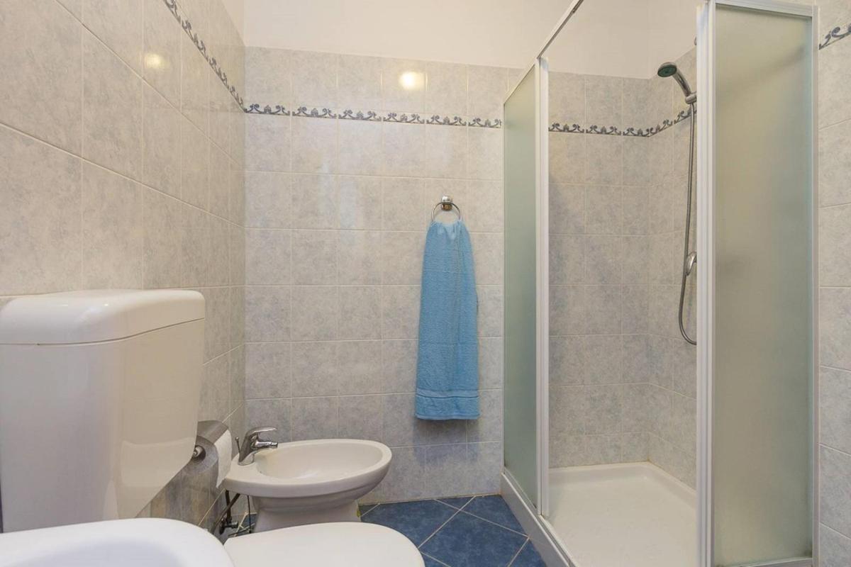 Apartment with Terrace photo 3