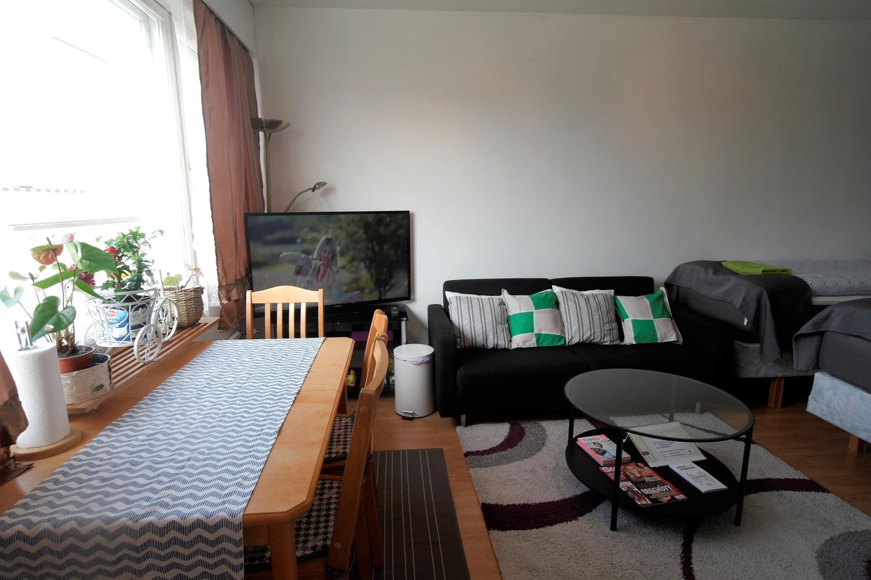 Studio Apartment - Photo 18