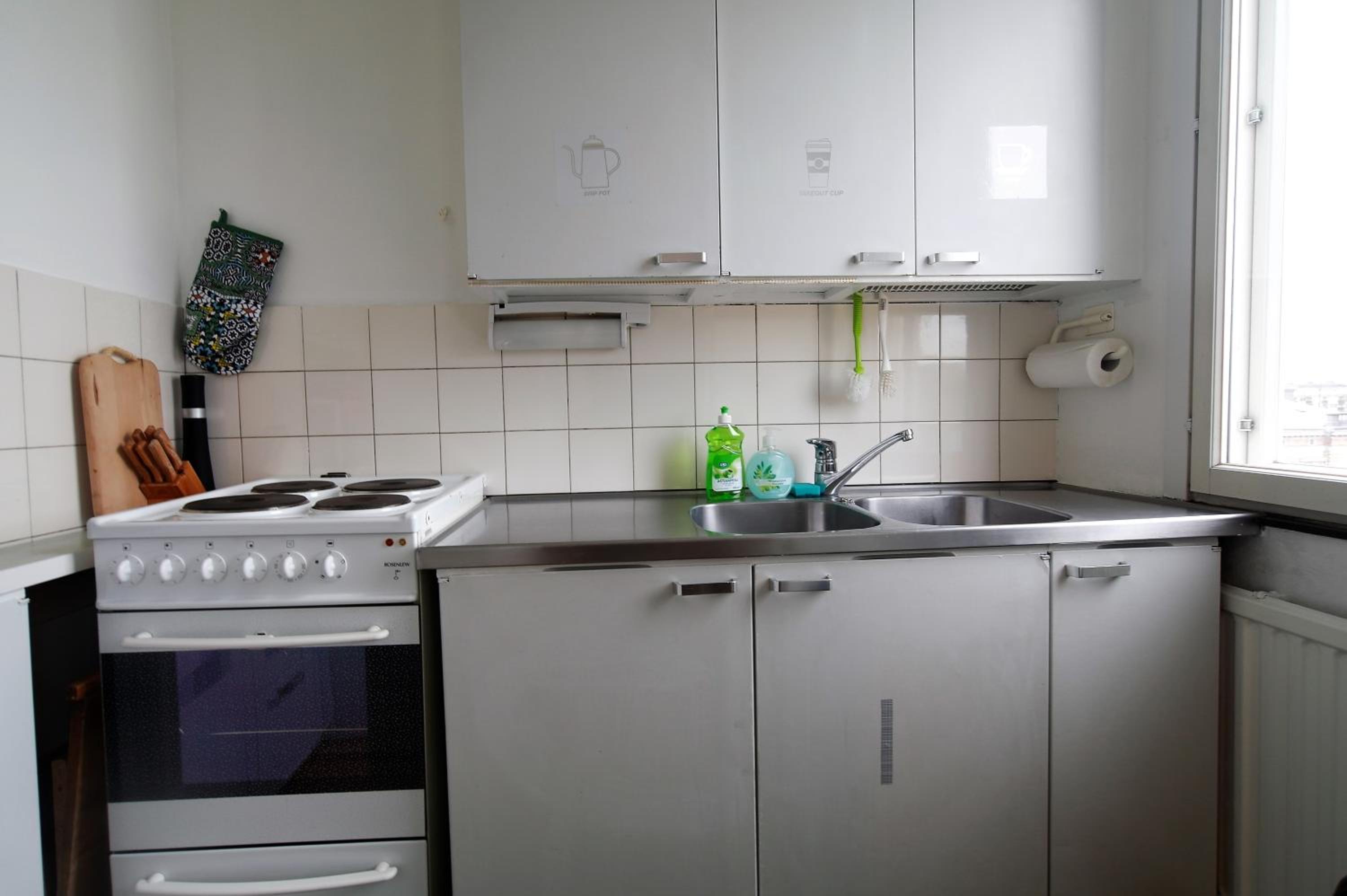 Studio Apartment - Photo 23
