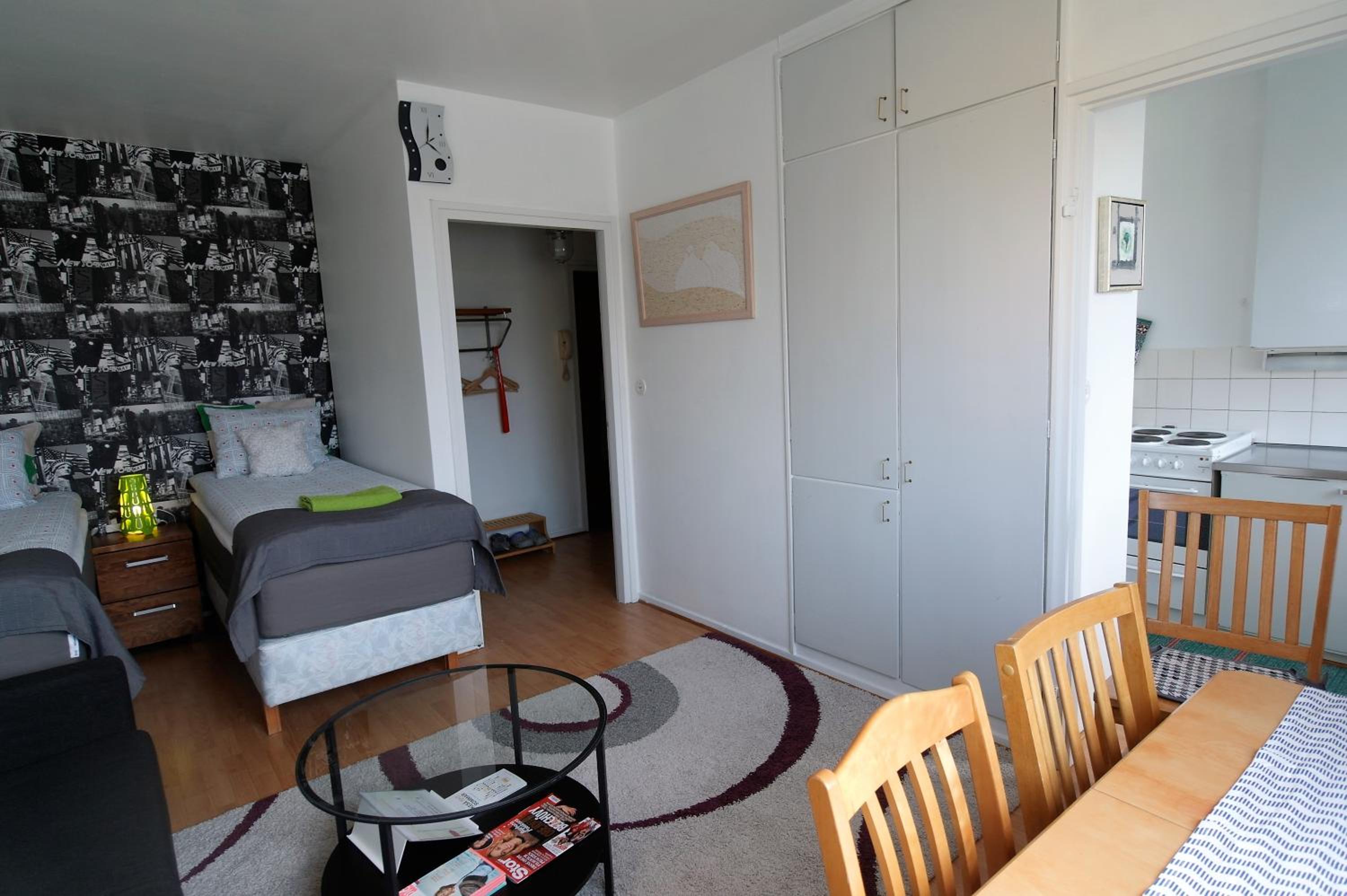 Studio Apartment - Photo 11
