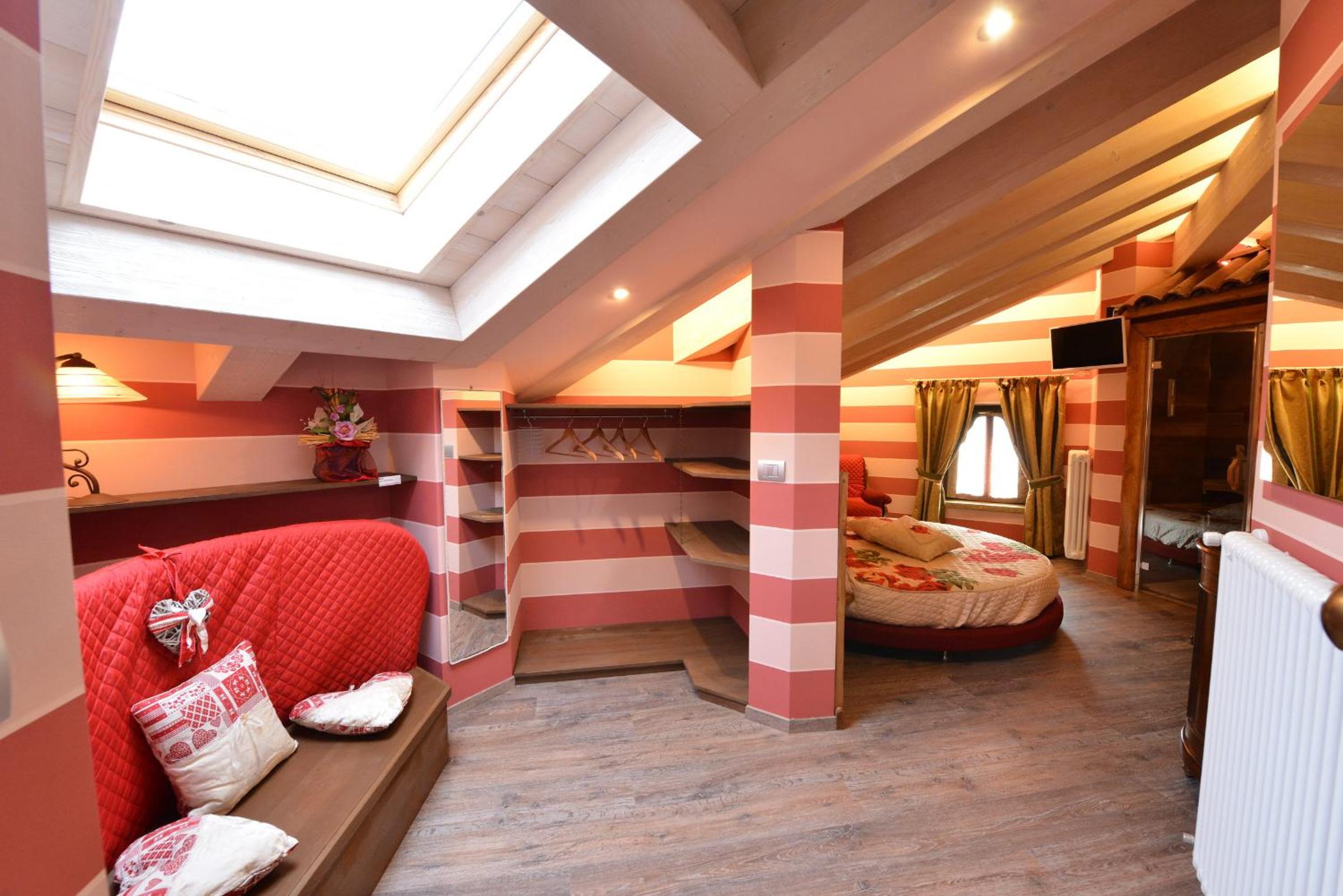 Deluxe Double Room with Spa Bath 