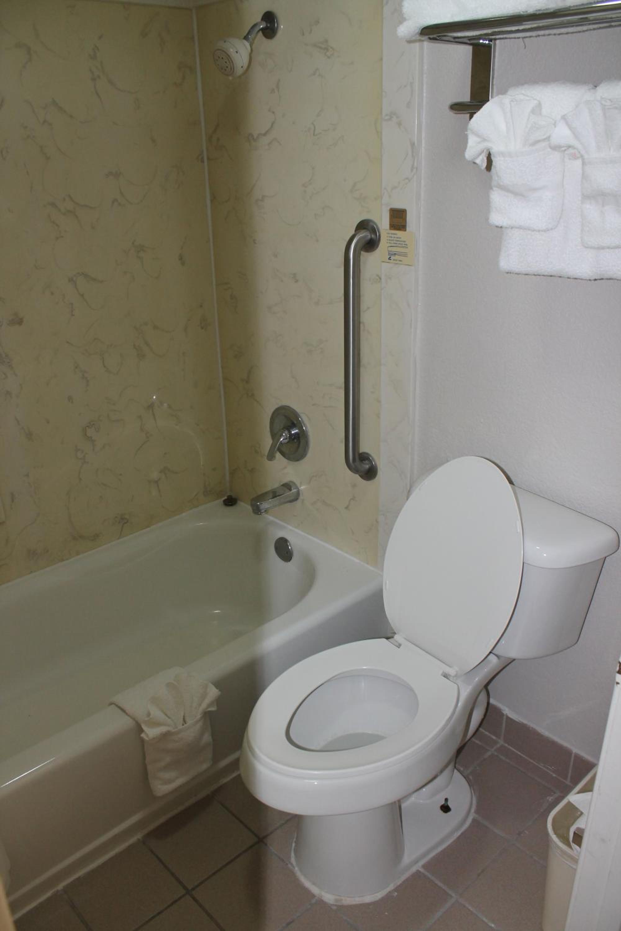 King Room - Non-Smoking - Photo 11