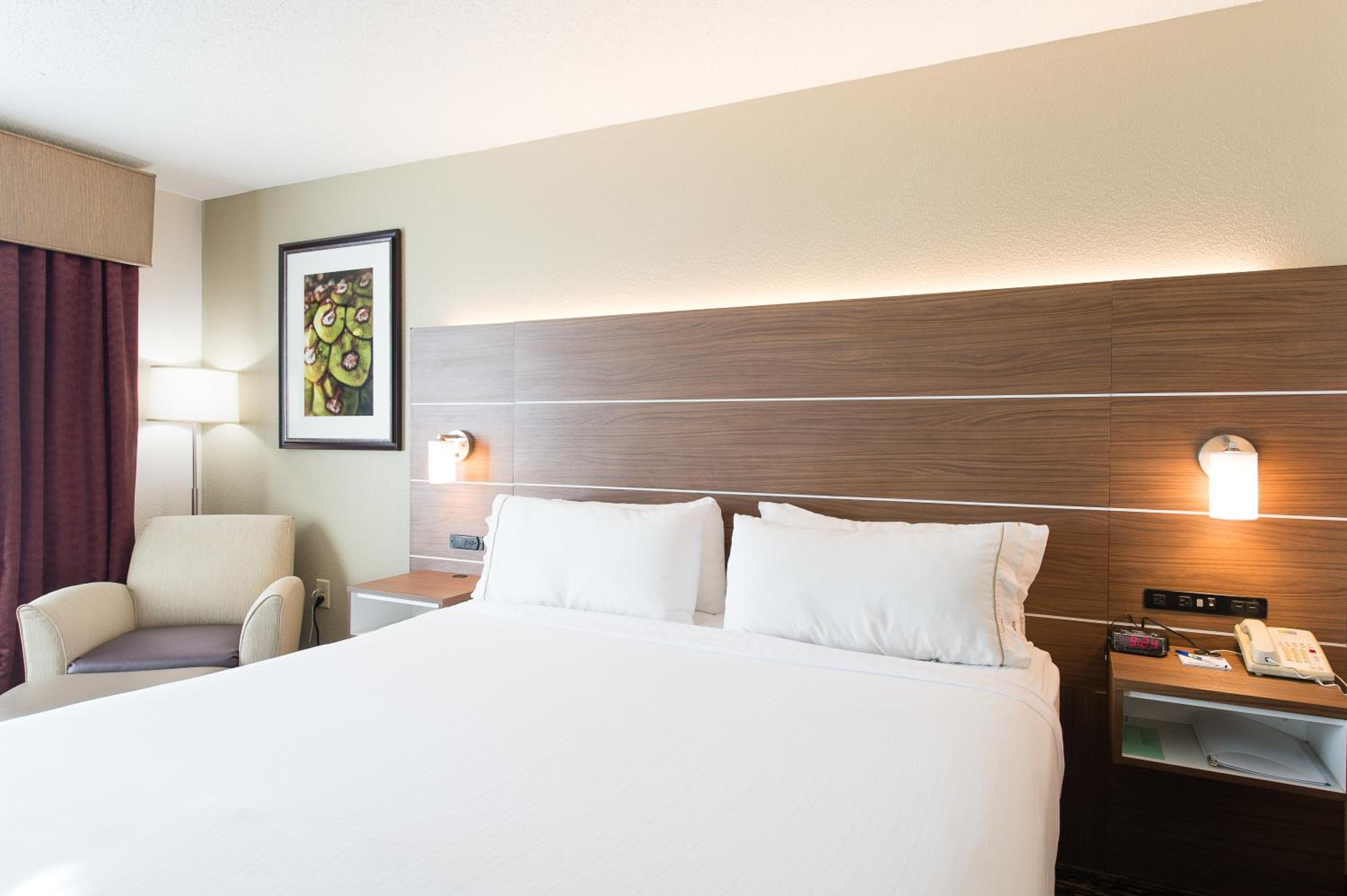 Standard Room - Photo 1