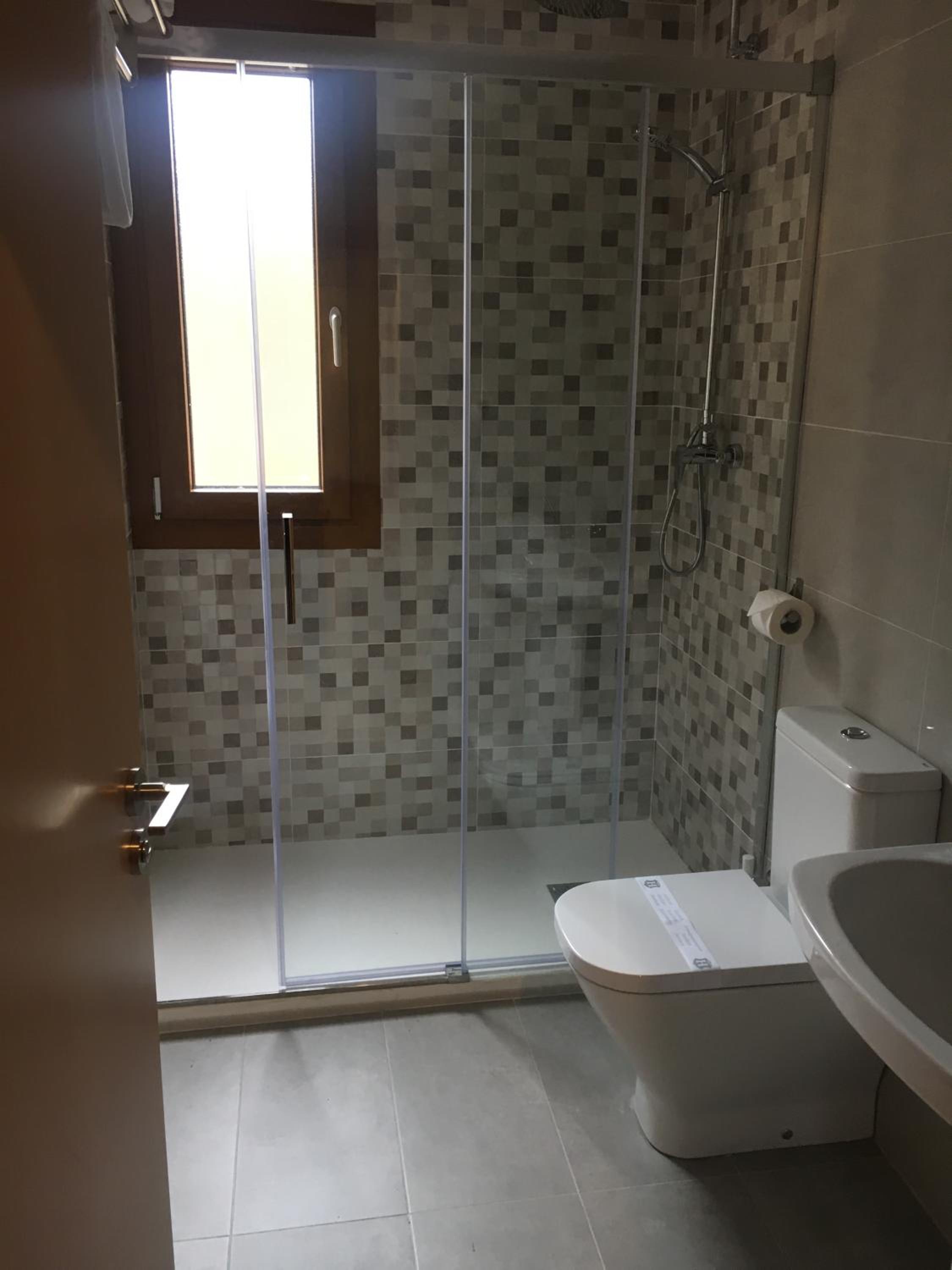 Quadruple Room - Photo 5