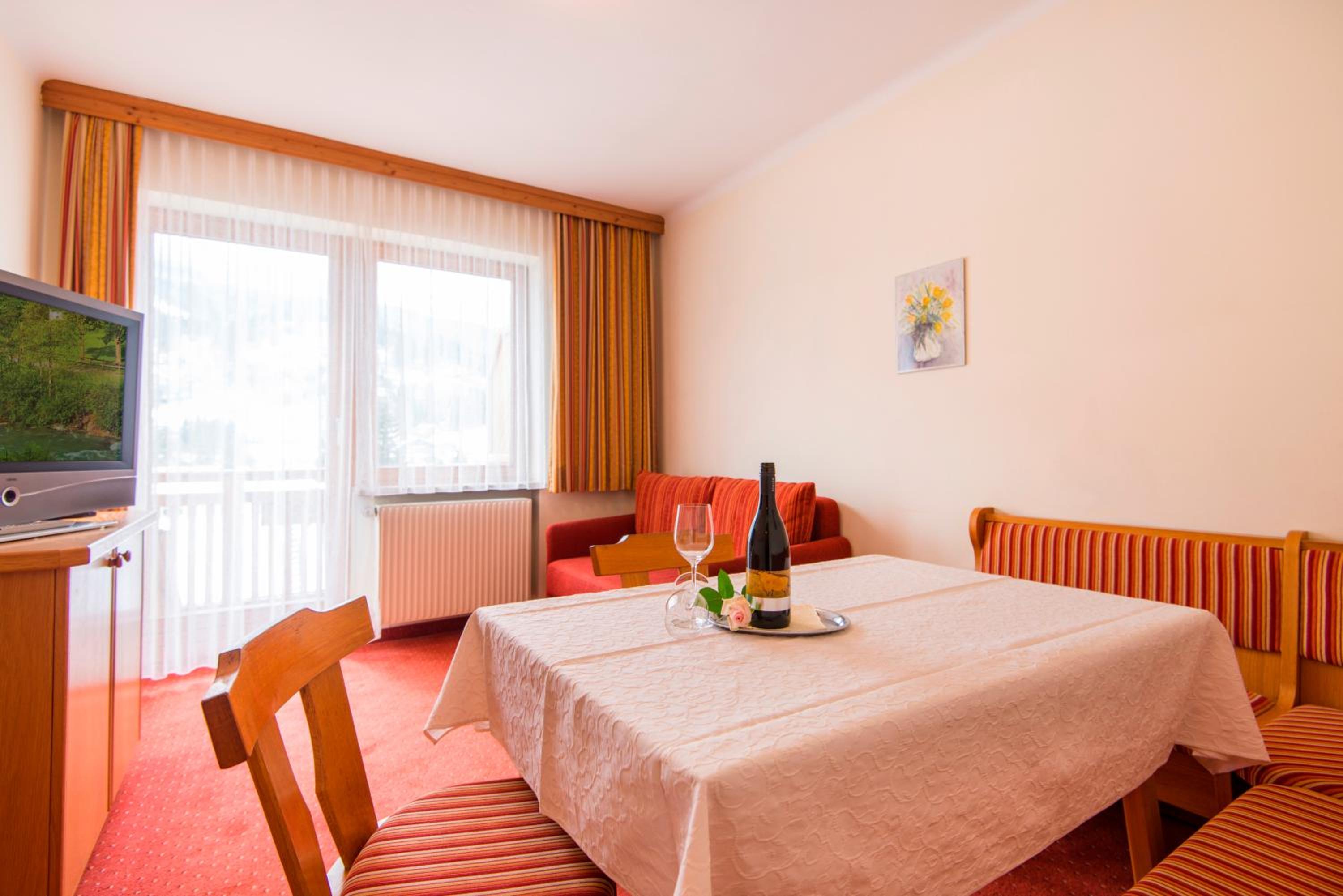 Two-Bedroom Apartment with Balcony photo 1