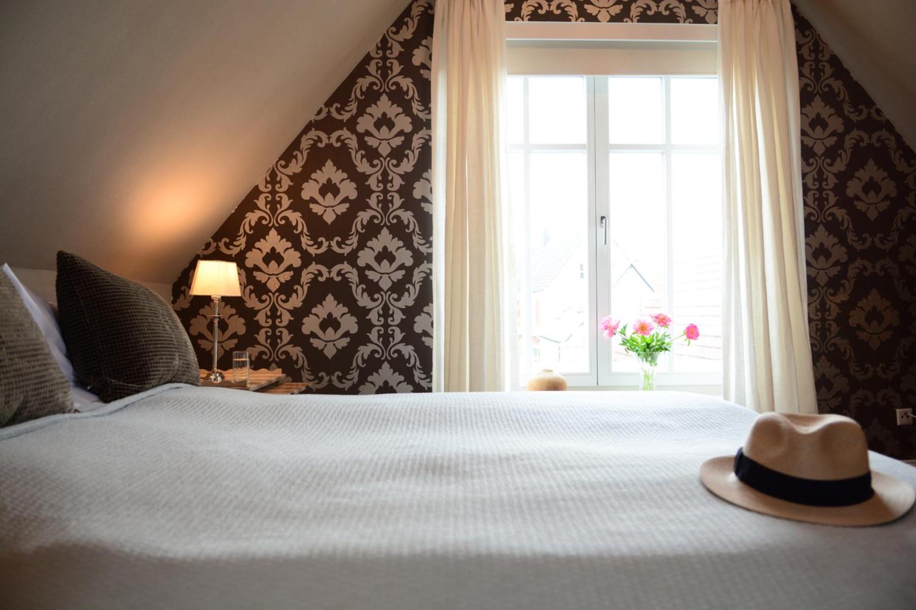 Superior Double - or Twin Room with air conditioner - Photo 3