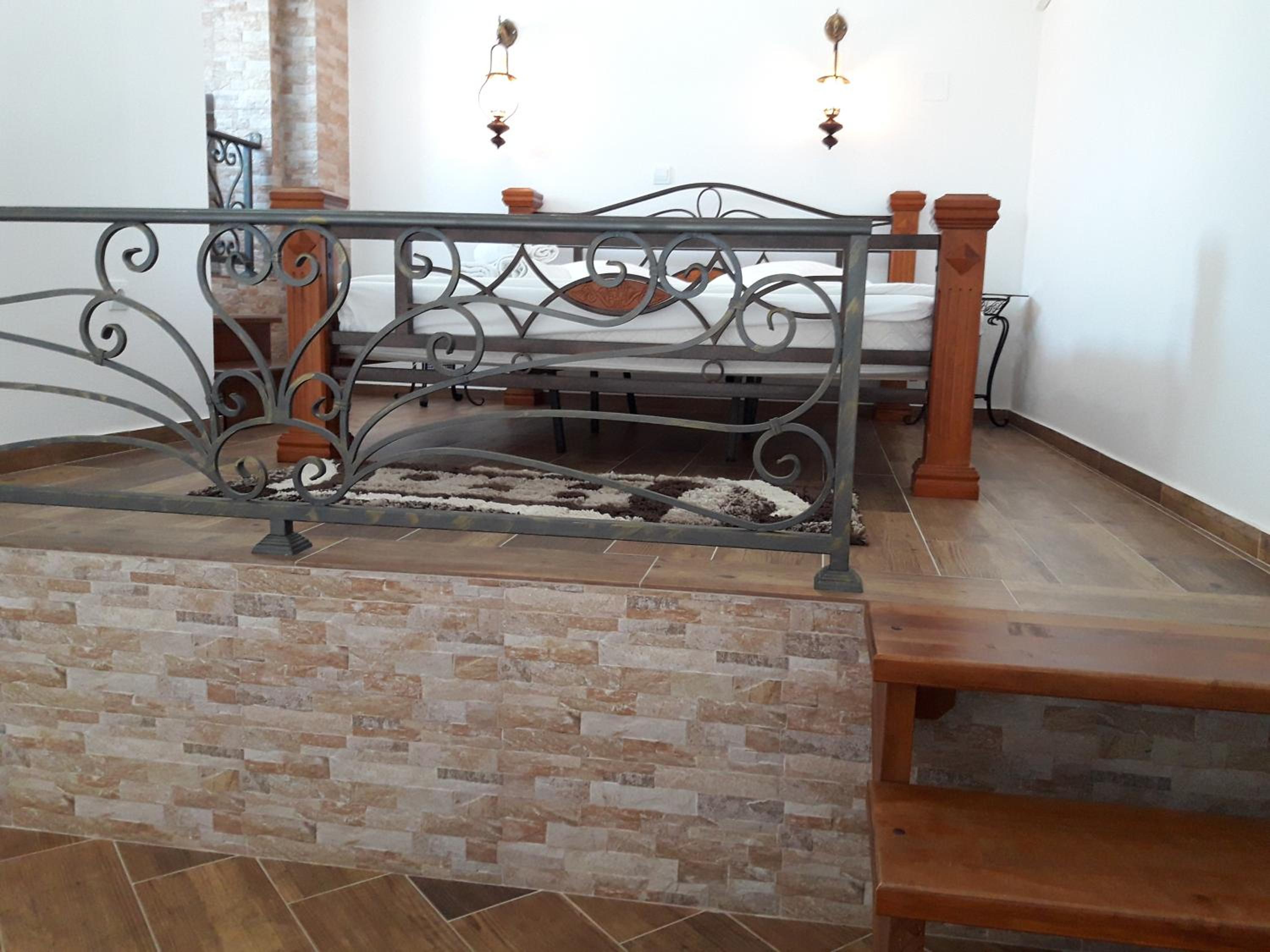 Deluxe Two-Bedroom Apartment with Terrace and Sea View - Photo 2